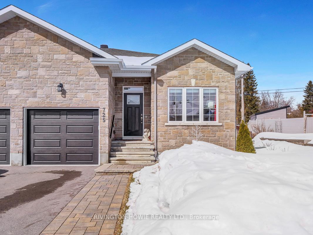 Photo 1 of 725 Meadowridge Circle, Ottawa, Carp — HOMEH