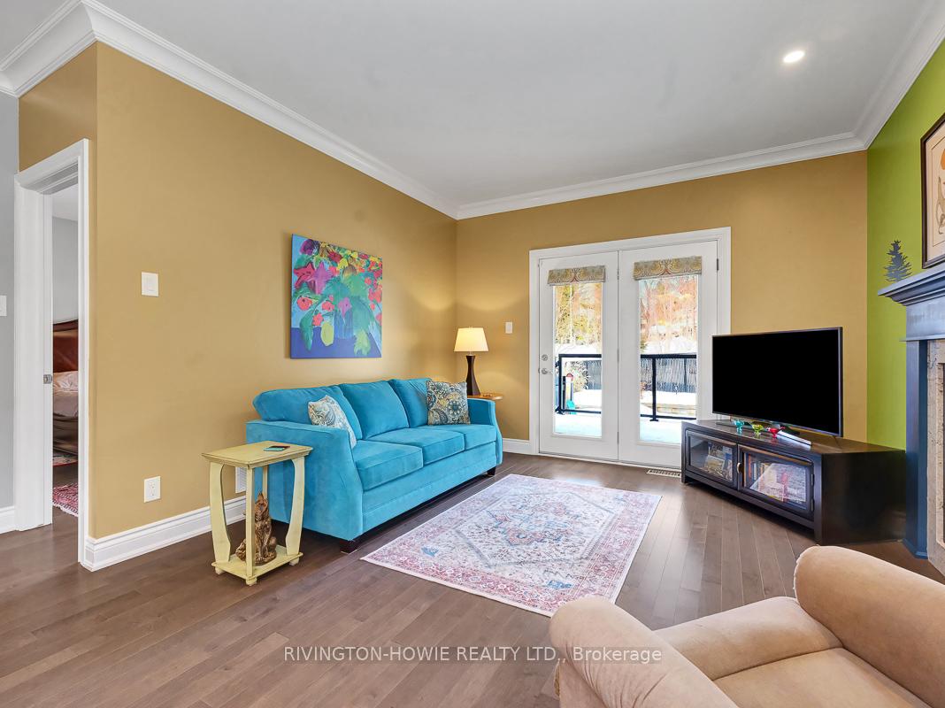 Photo 3 of 725 Meadowridge Circle, Ottawa, Carp — HOMEH