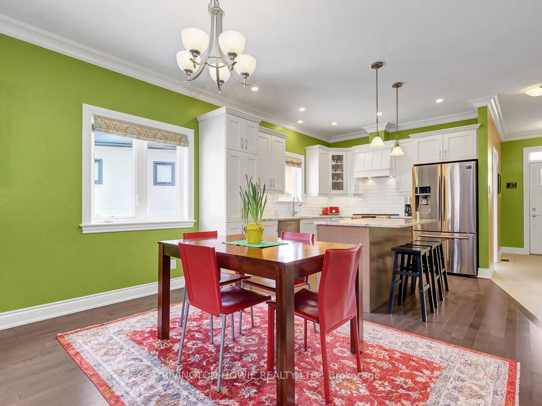 Photo 5 of 725 Meadowridge Circle, Ottawa, Carp — HOMEH