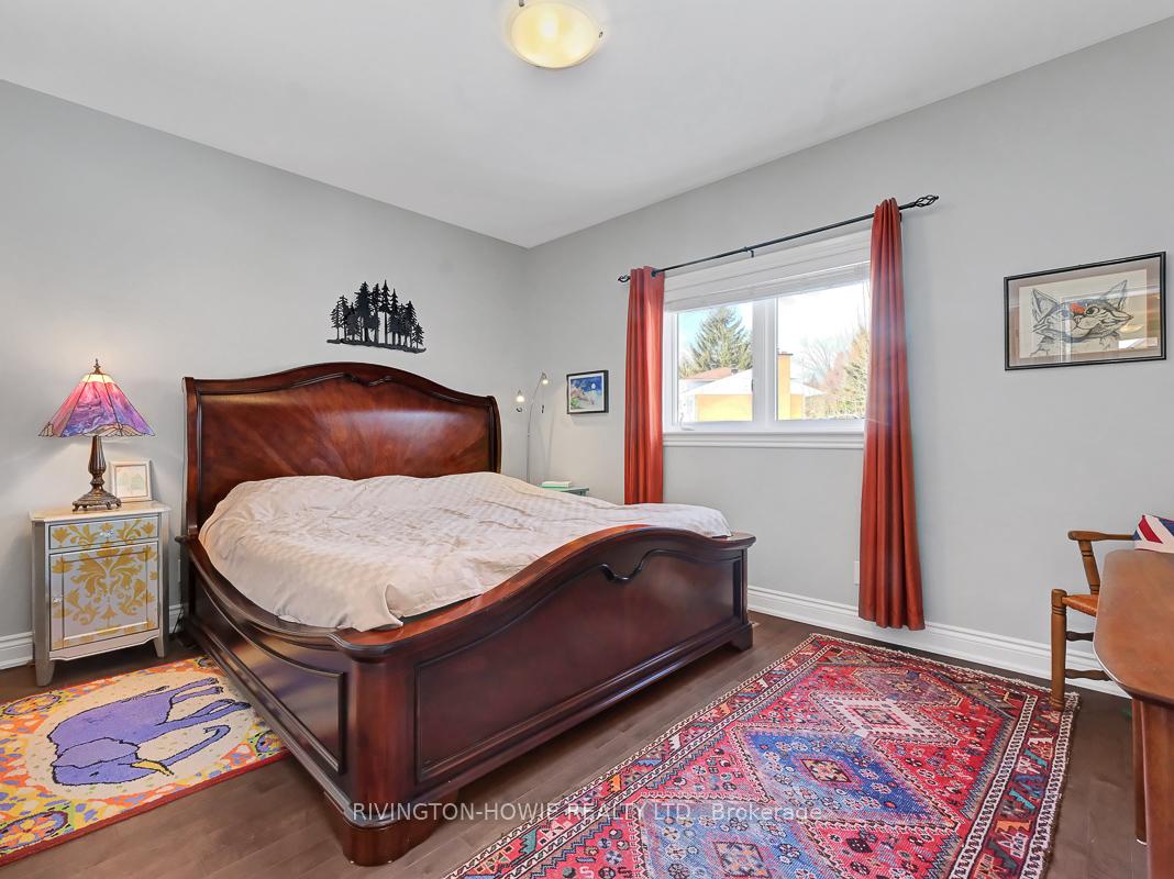 Photo 10 of 725 Meadowridge Circle, Ottawa, Carp — HOMEH