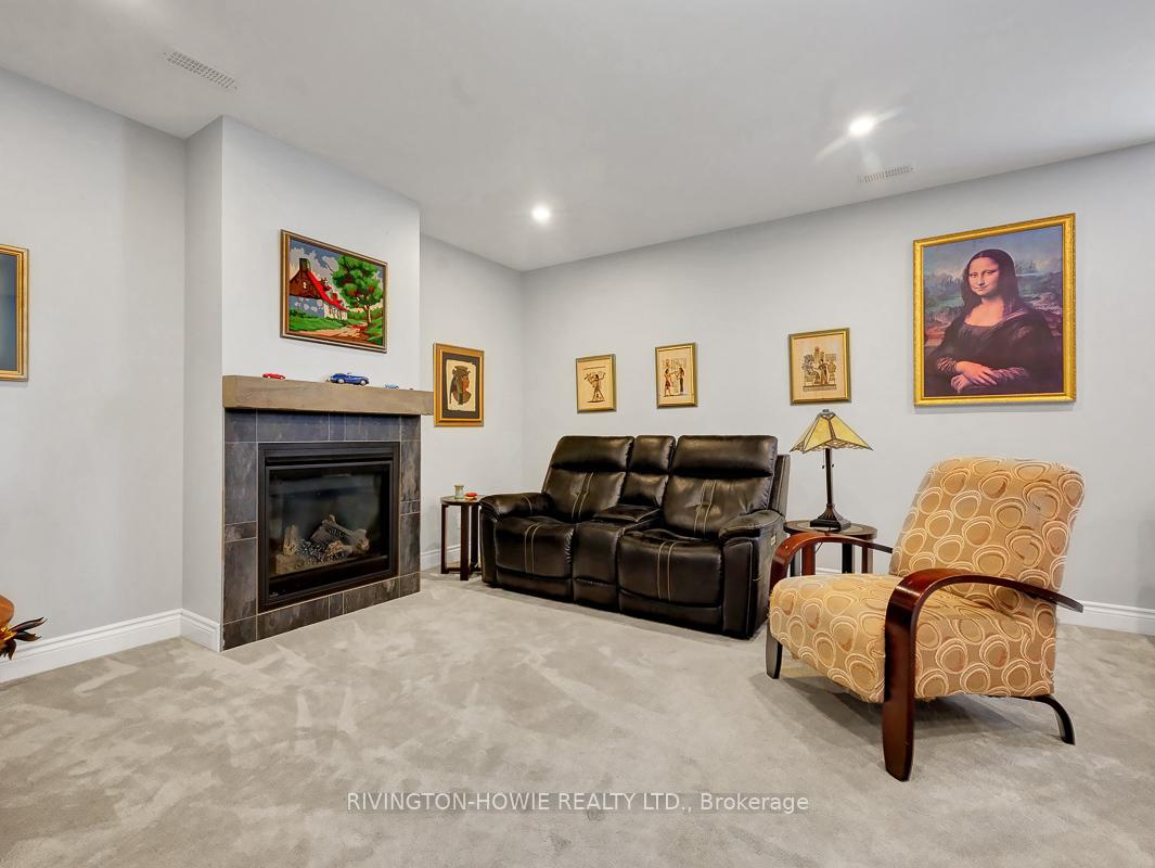 Photo 17 of 725 Meadowridge Circle, Ottawa, Carp — HOMEH