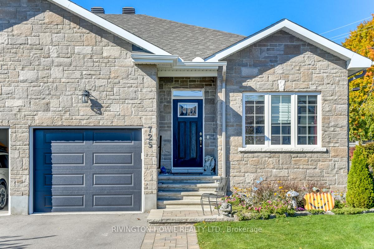 Photo 23 of 725 Meadowridge Circle, Ottawa, Carp — HOMEH