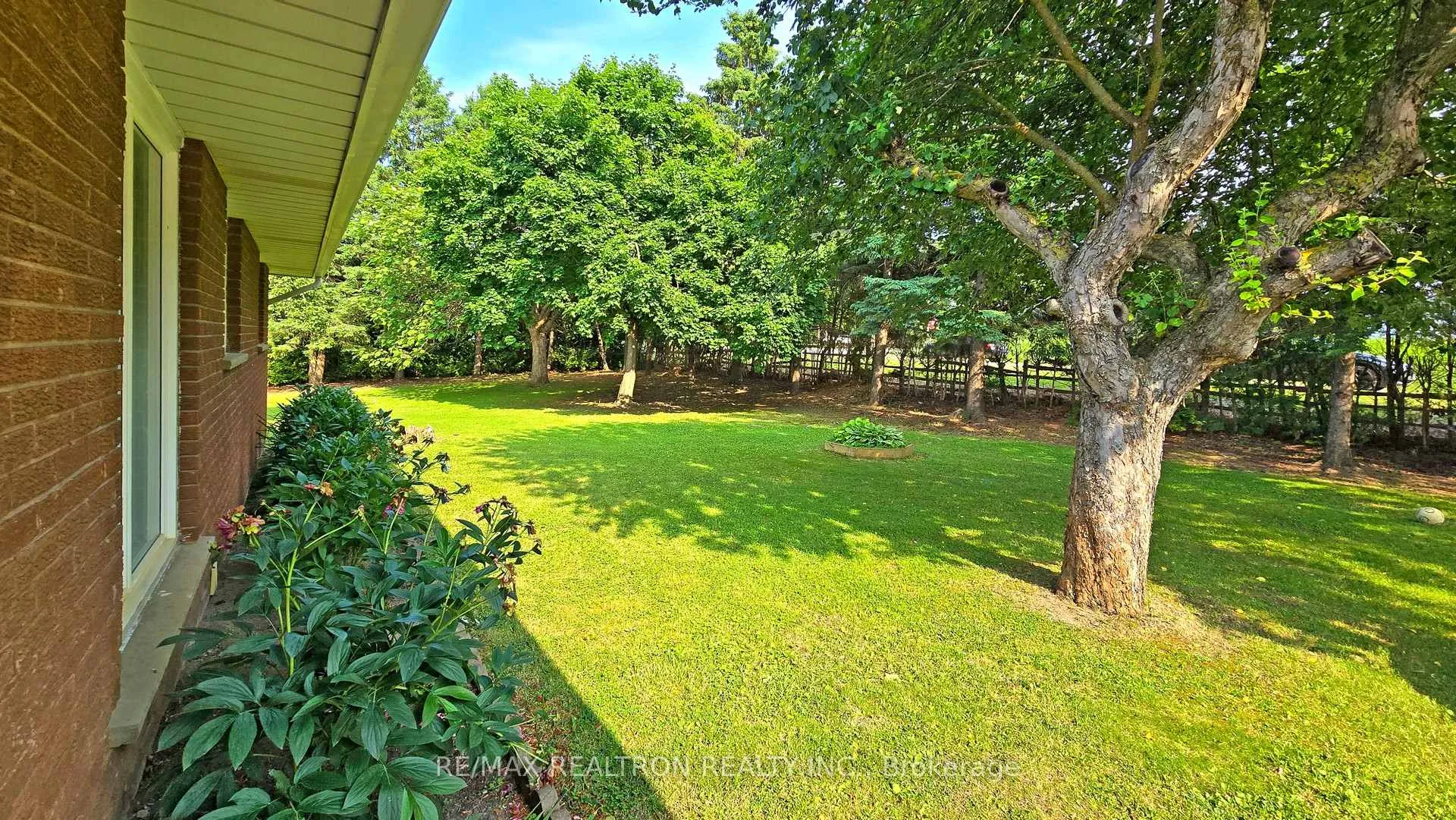 Photo 3 of 4822 2nd Line, New Tecumseth, Rural New Tecumseth — HOMEH