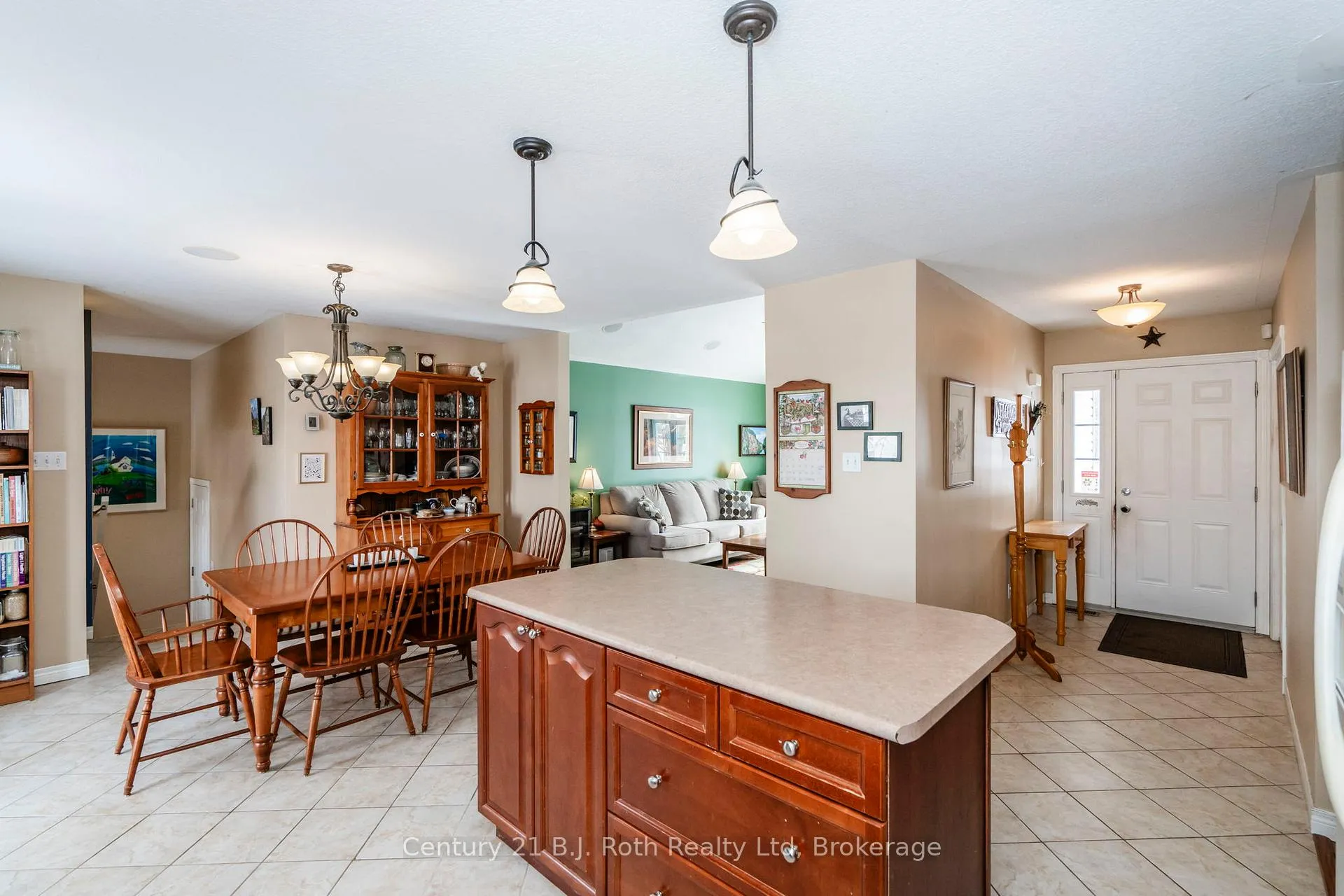 Photo 9 of 18 Bourgeois Beach Road, Tay, Victoria Harbour — HOMEH