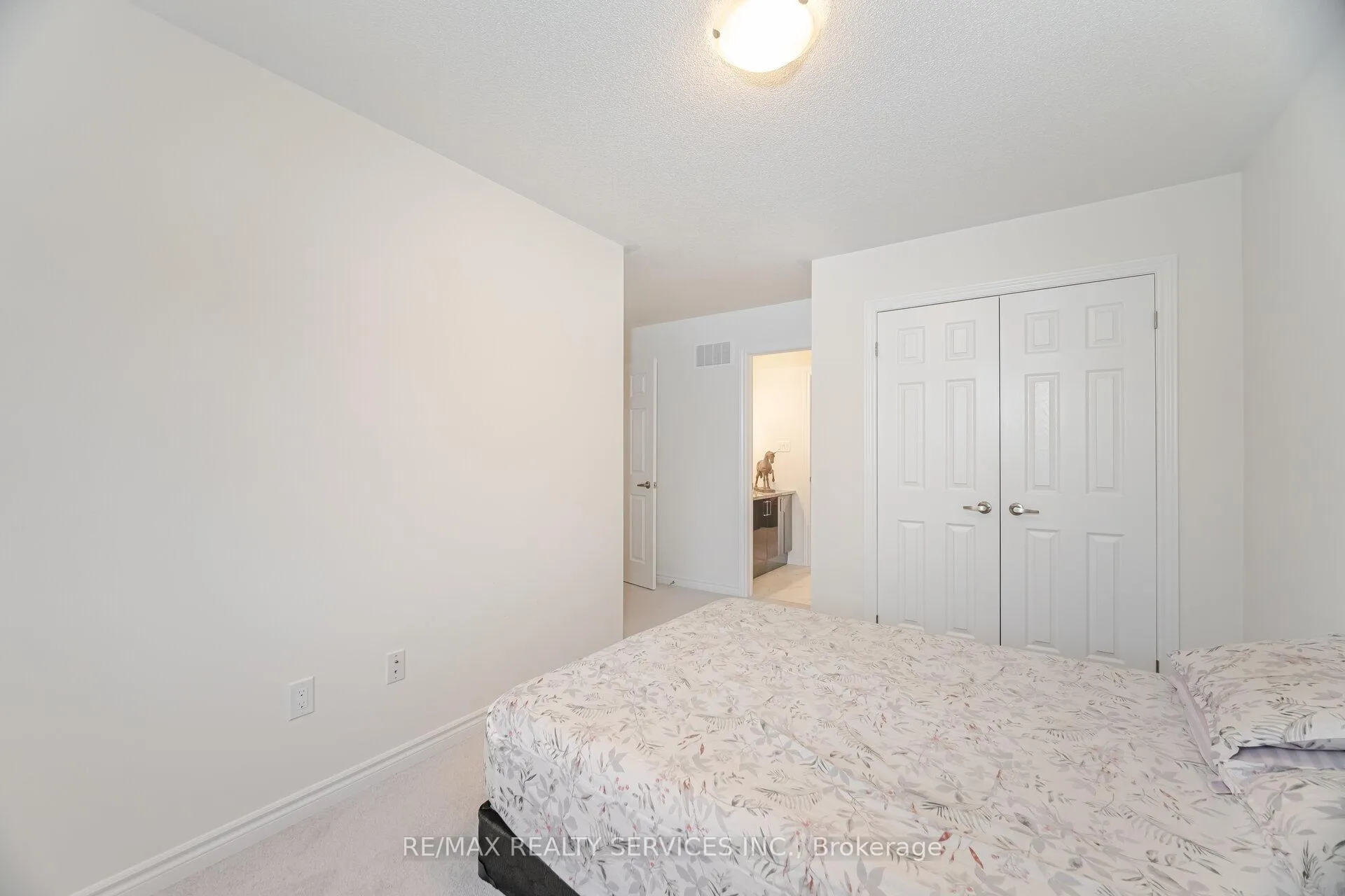 Photo 31 of 62 Olerud Drive, Whitby, Rural Whitby — HOMEH