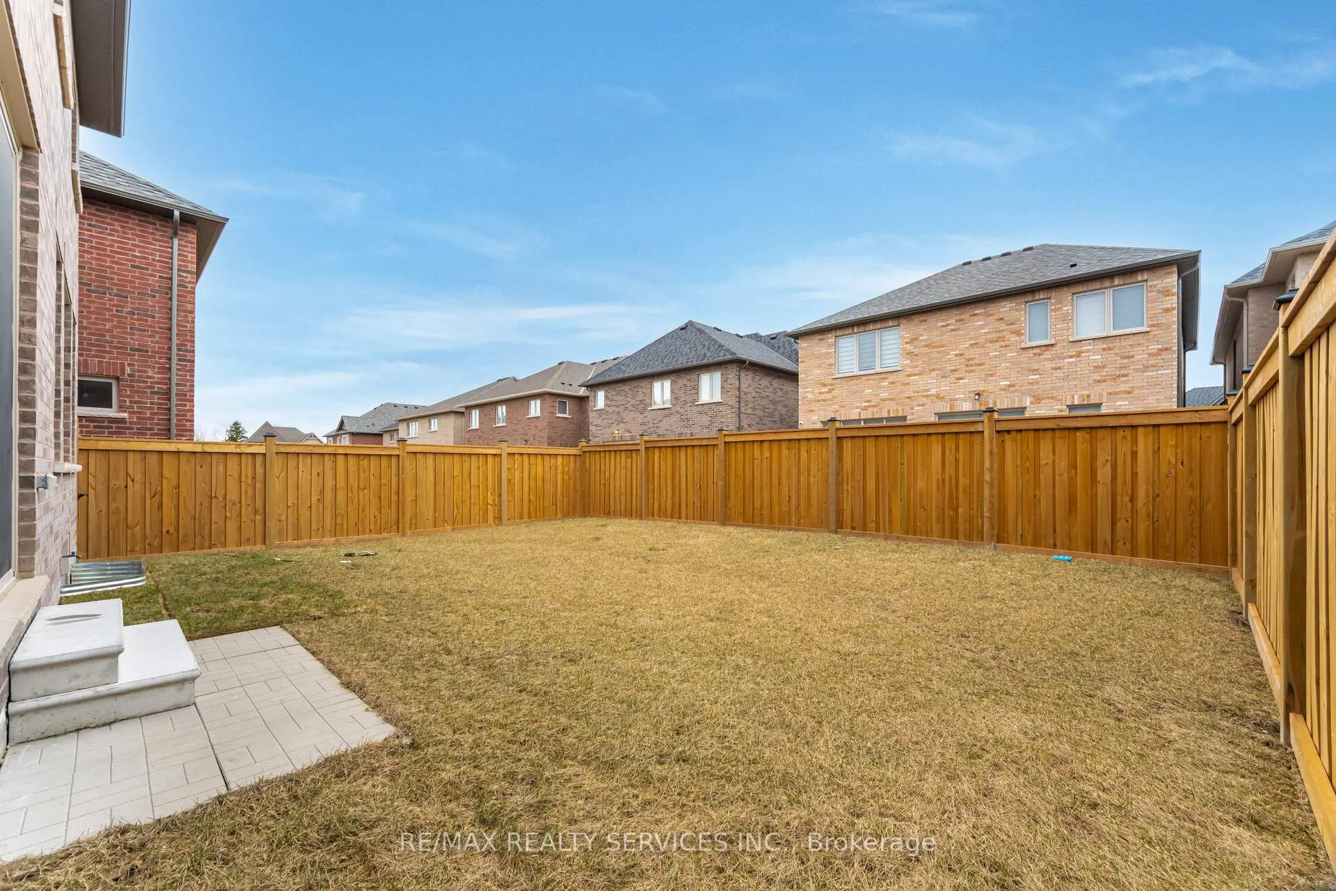Photo 39 of 62 Olerud Drive, Whitby, Rural Whitby — HOMEH