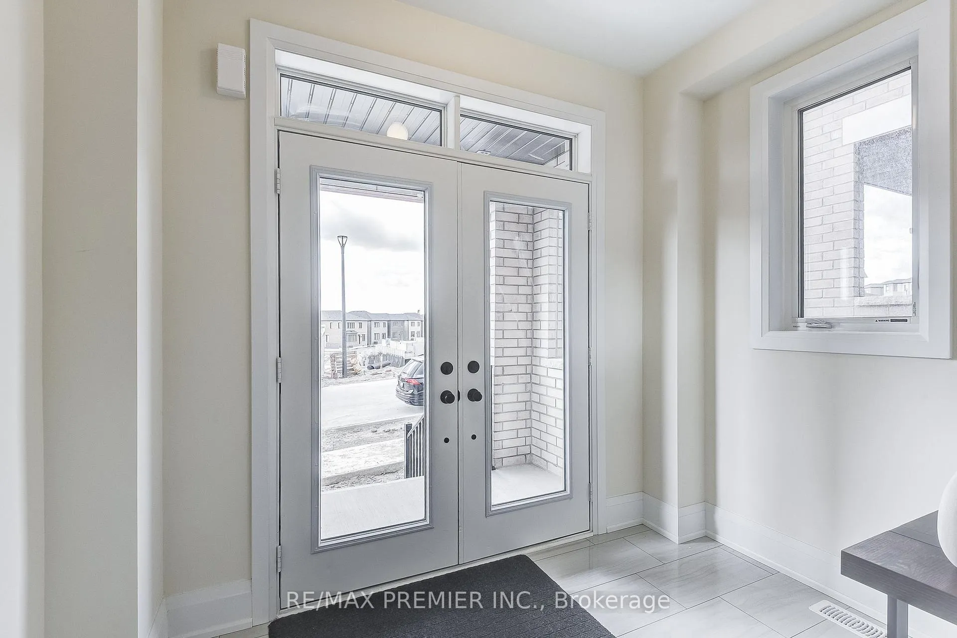 Photo 6 of 1248 Talisman Manor, Pickering, Rural Pickering — HOMEH