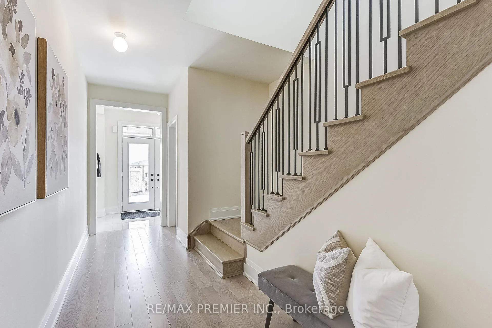 Photo 10 of 1248 Talisman Manor, Pickering, Rural Pickering — HOMEH