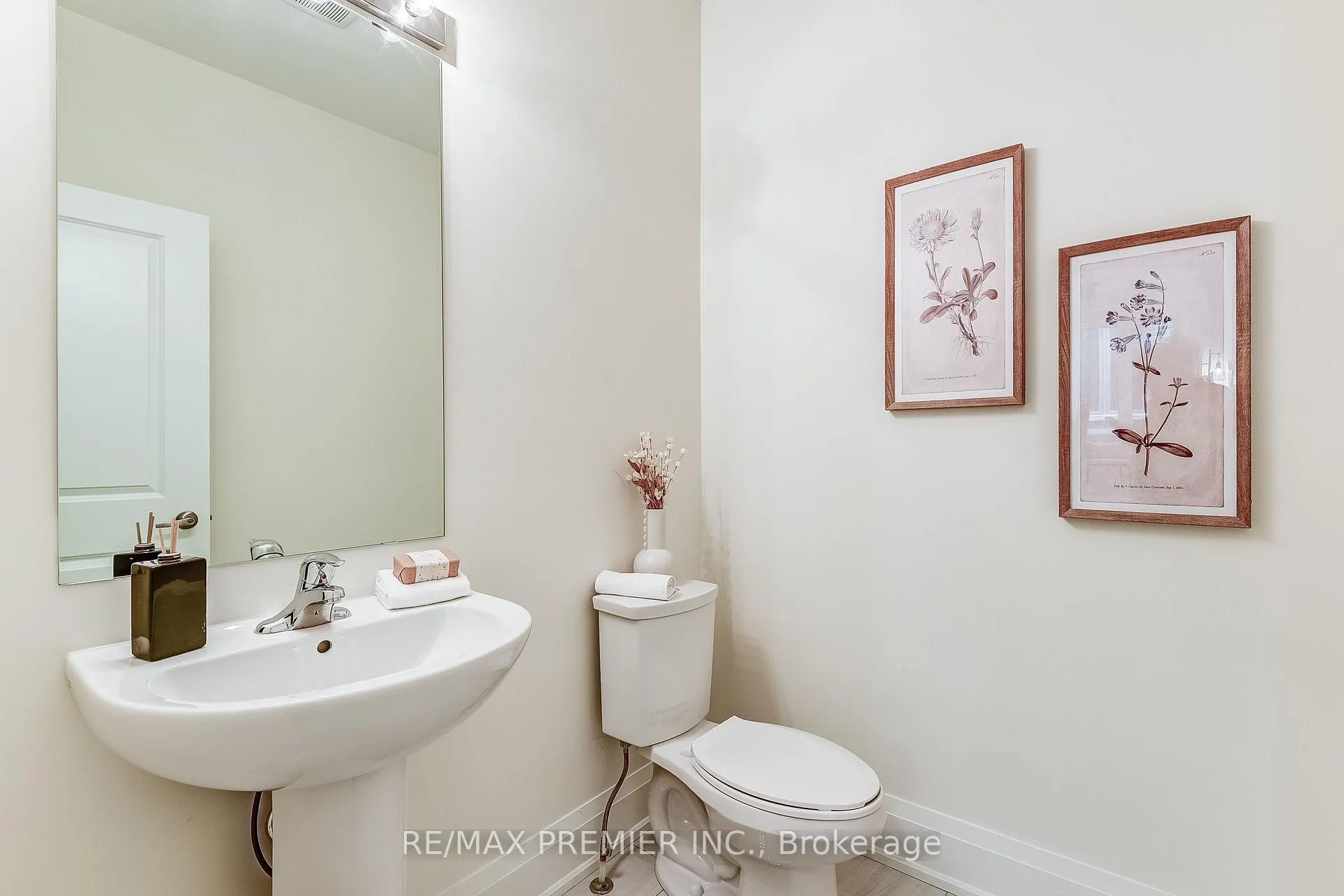 Photo 14 of 1248 Talisman Manor, Pickering, Rural Pickering — HOMEH