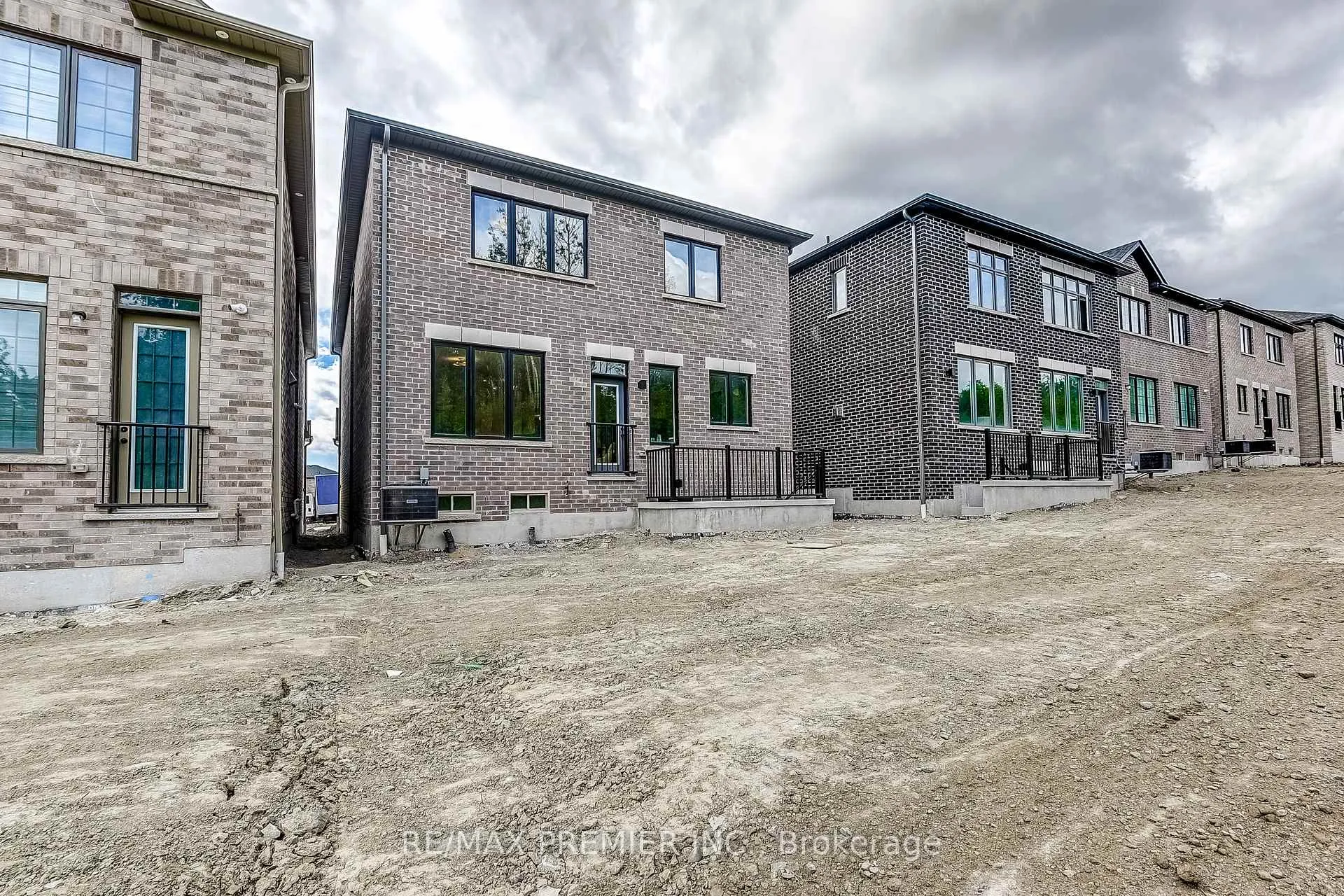 Photo 44 of 1248 Talisman Manor, Pickering, Rural Pickering — HOMEH