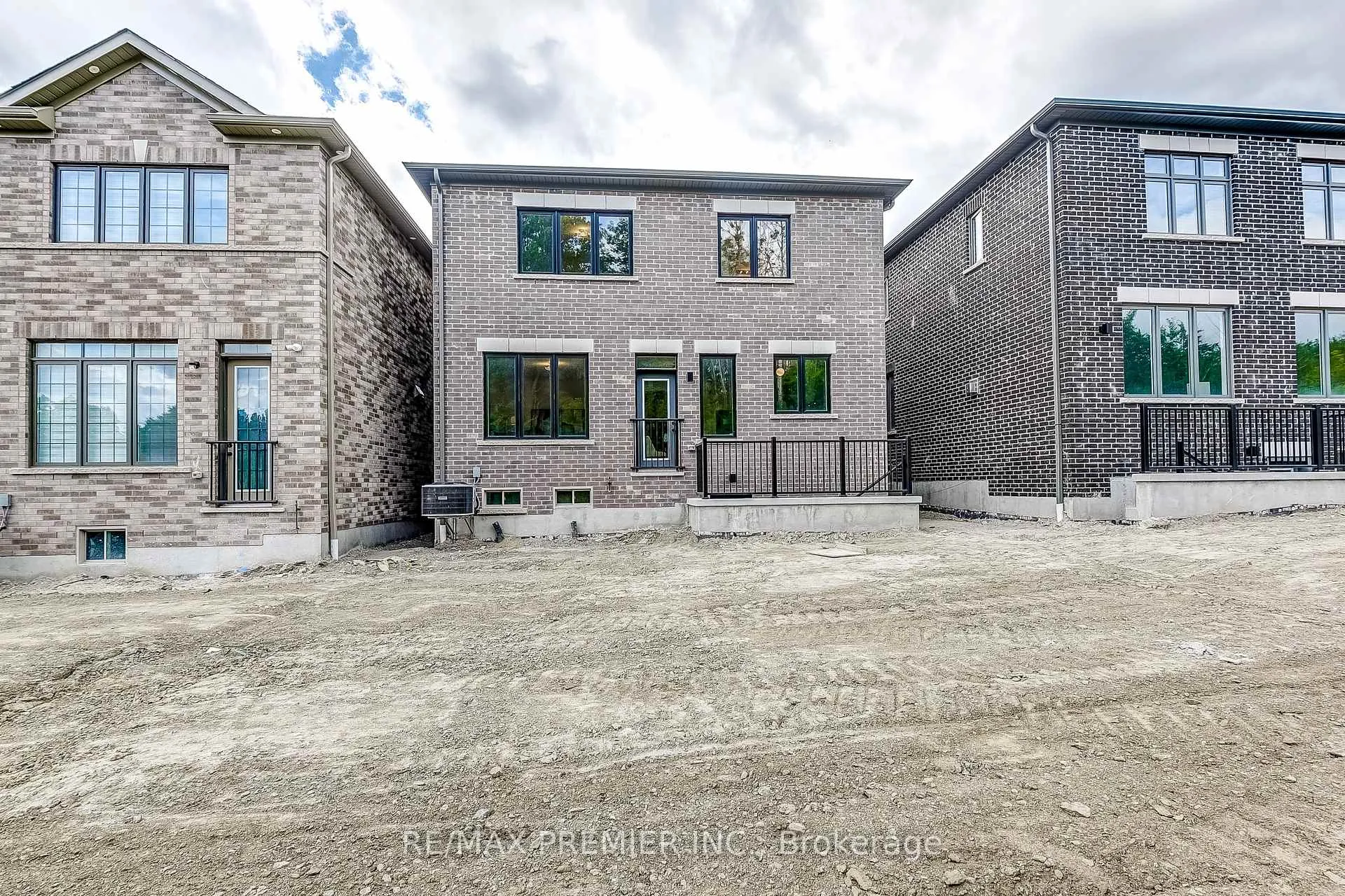Photo 45 of 1248 Talisman Manor, Pickering, Rural Pickering — HOMEH