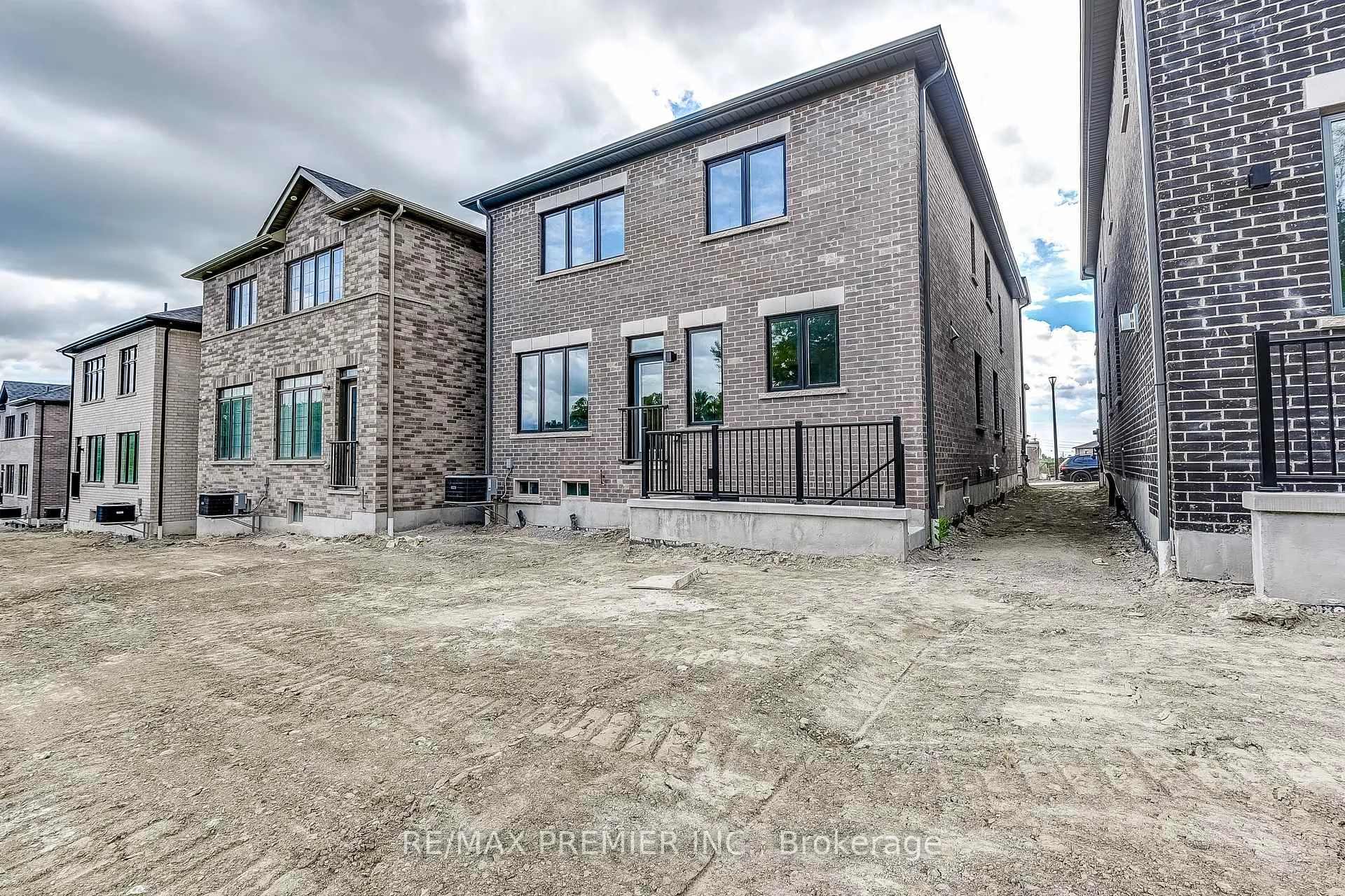 Photo 46 of 1248 Talisman Manor, Pickering, Rural Pickering — HOMEH