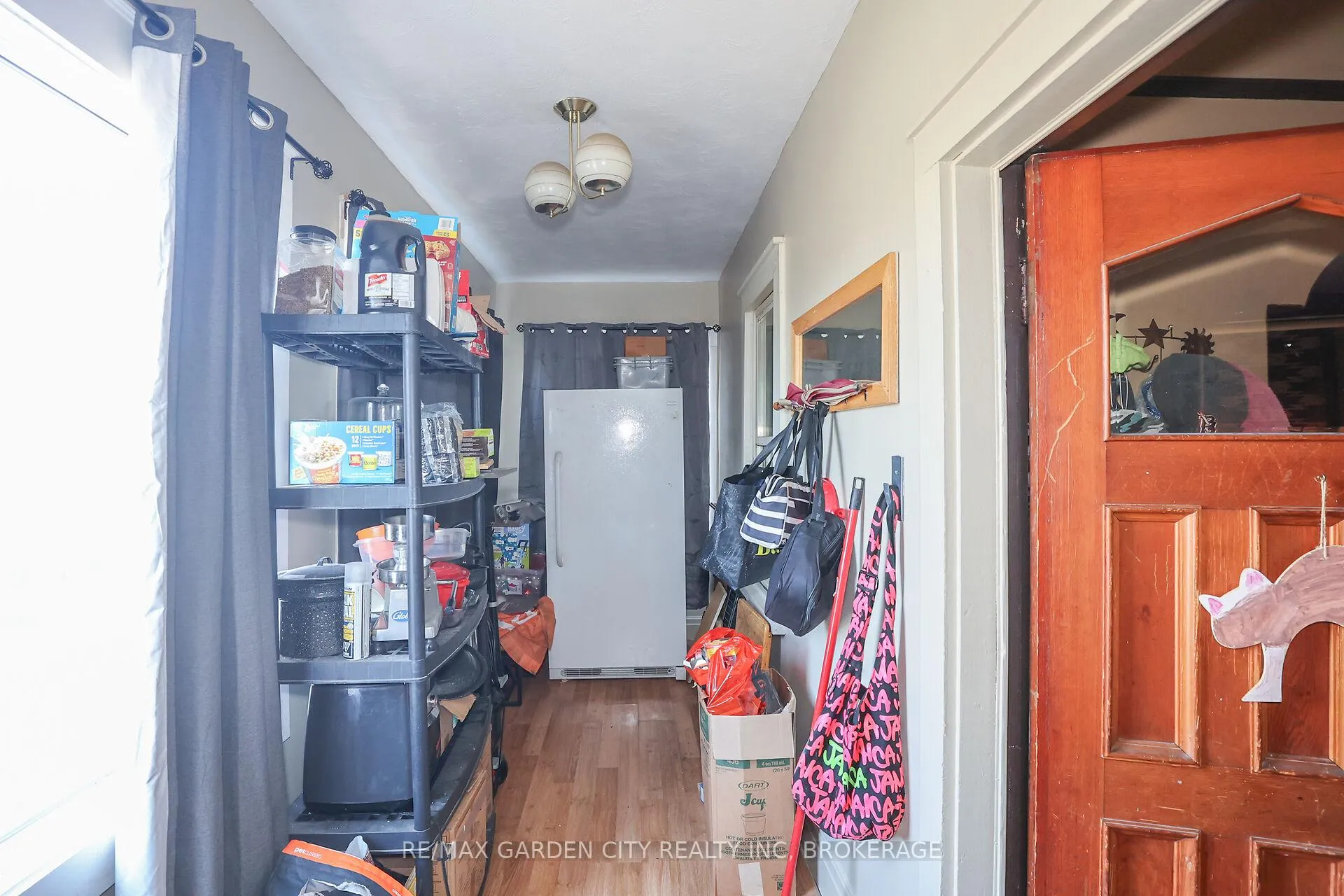 Photo 6 of 244 Niagara Street, St. Catharines, Facer — HOMEH