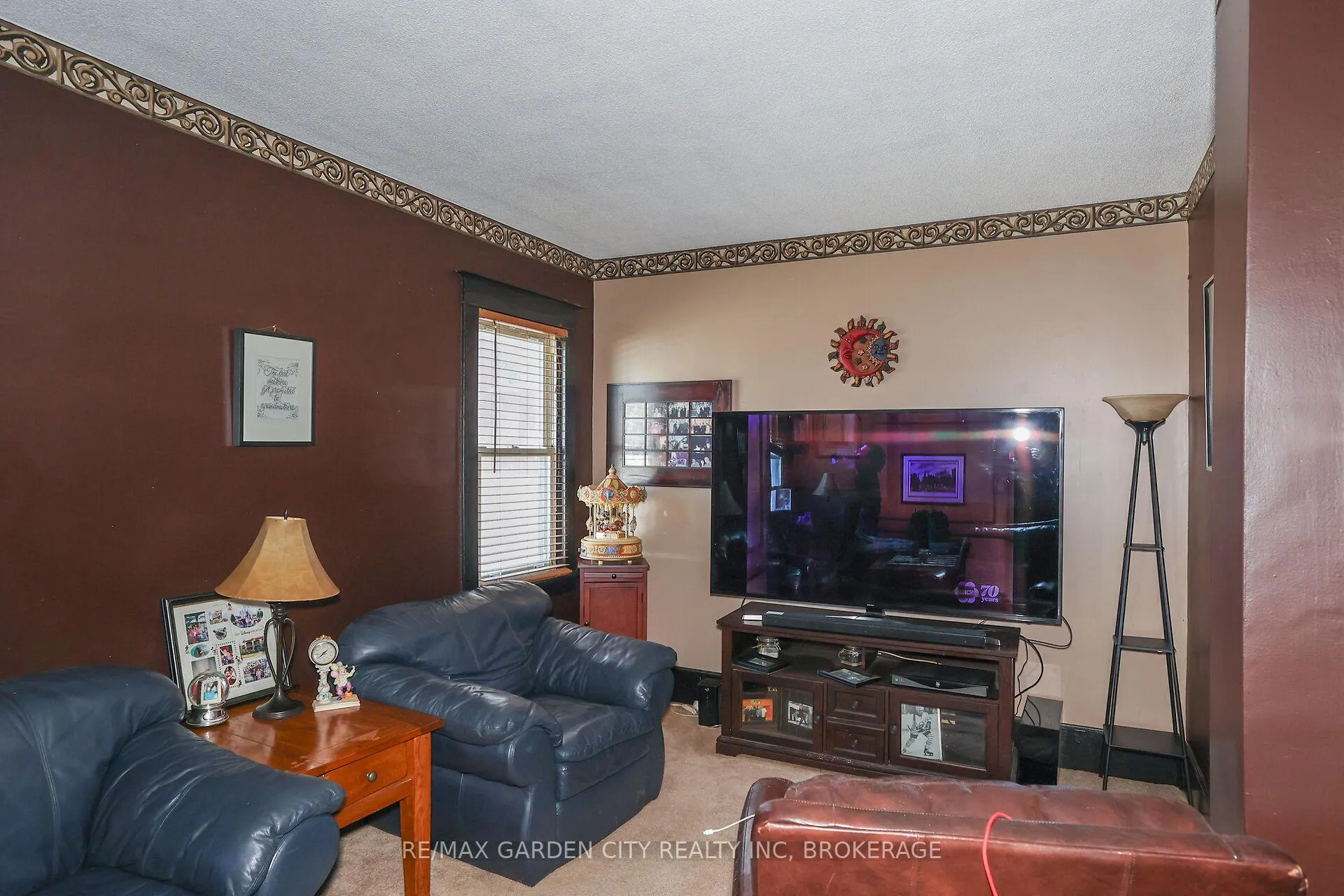 Photo 11 of 244 Niagara Street, St. Catharines, Facer — HOMEH