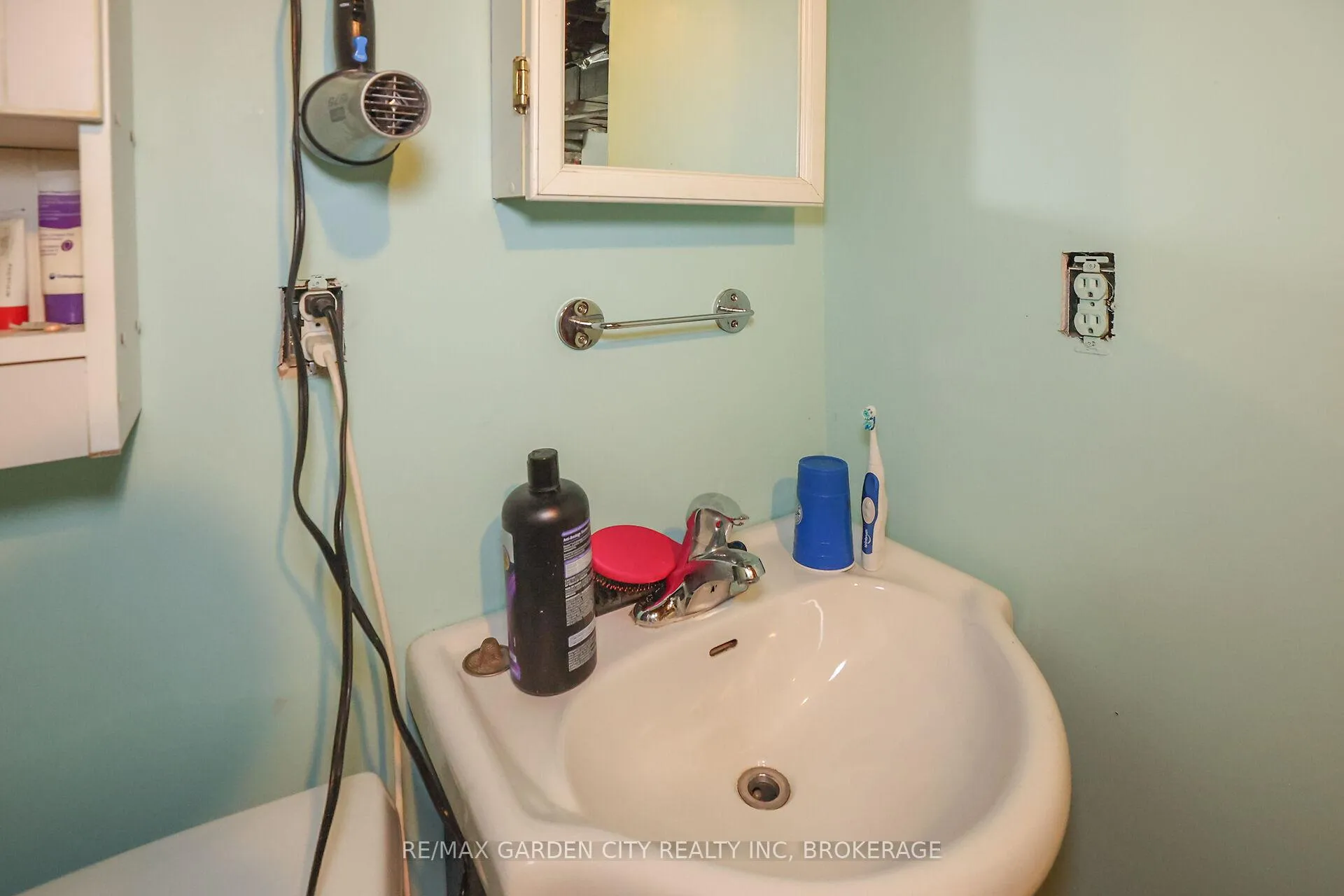 Photo 29 of 244 Niagara Street, St. Catharines, Facer — HOMEH
