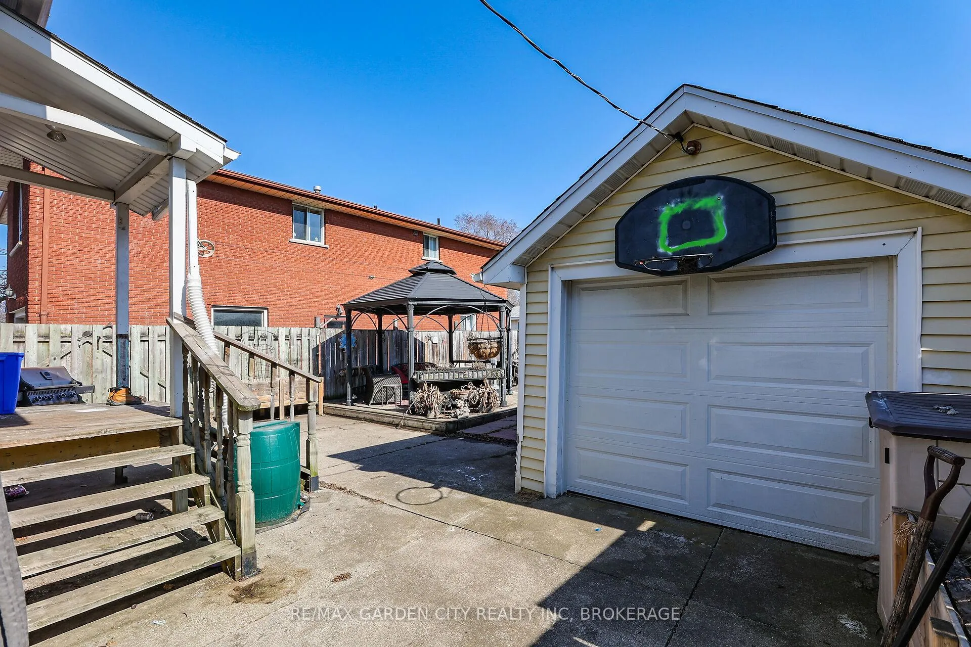 Photo 35 of 244 Niagara Street, St. Catharines, Facer — HOMEH
