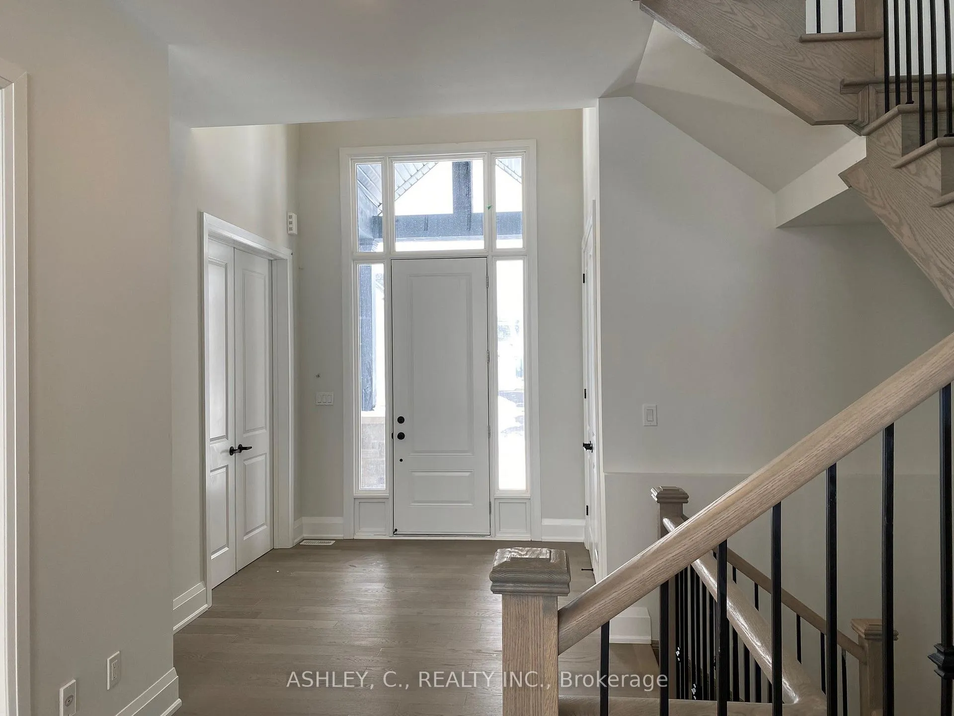Photo 4 of 50 Holly Lane, Caledon, Alton — HOMEH