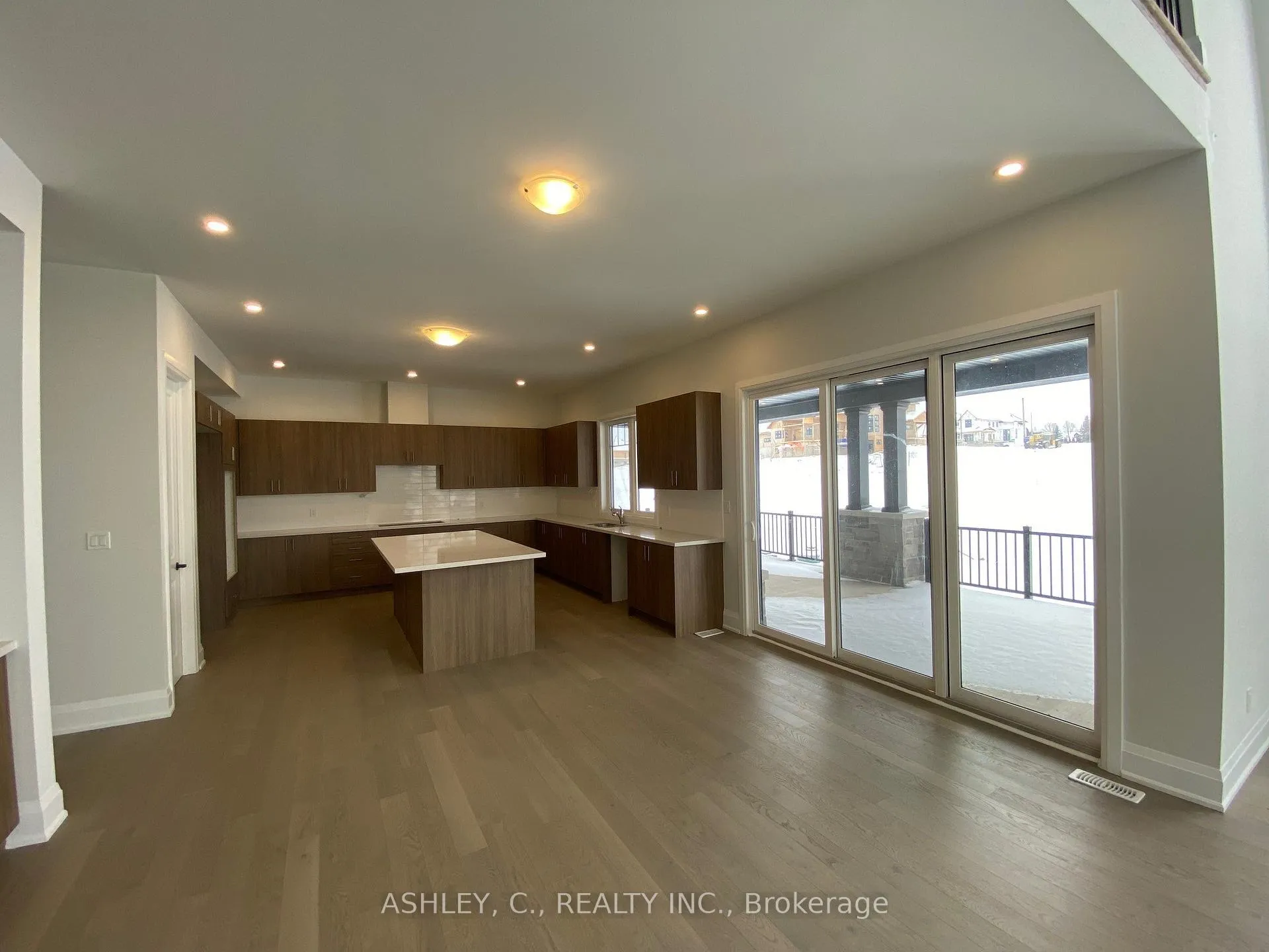 Photo 8 of 50 Holly Lane, Caledon, Alton — HOMEH