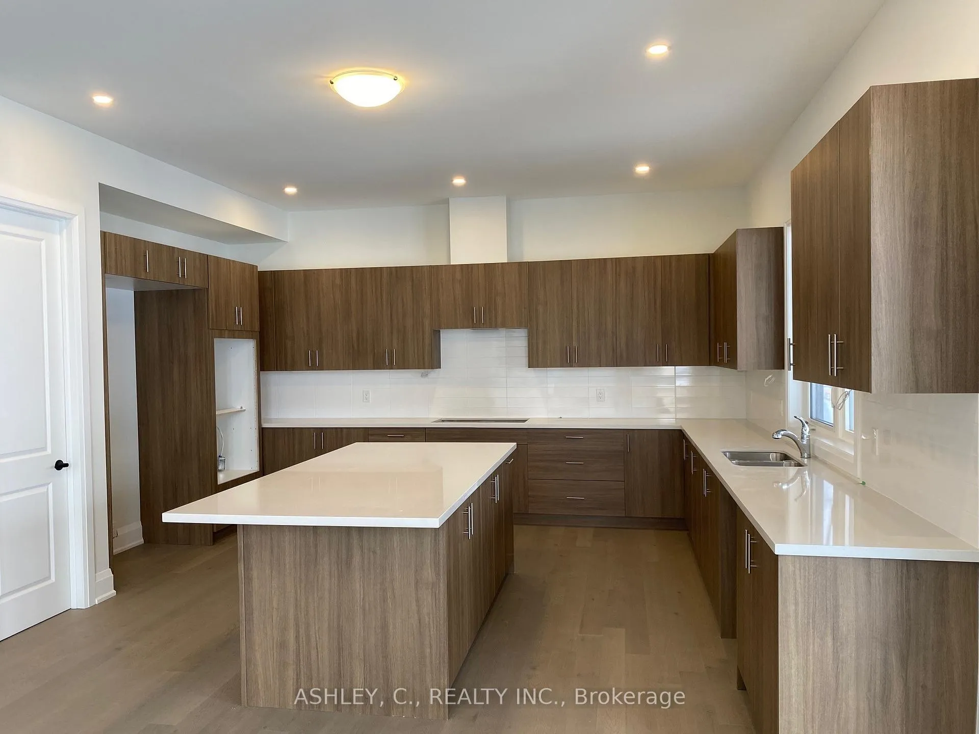 Photo 9 of 50 Holly Lane, Caledon, Alton — HOMEH