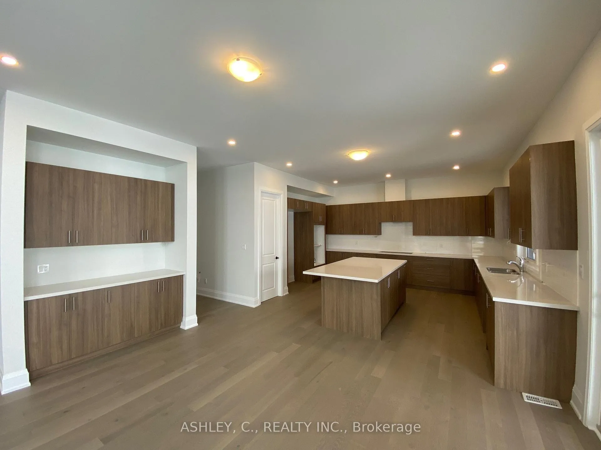 Photo 12 of 50 Holly Lane, Caledon, Alton — HOMEH