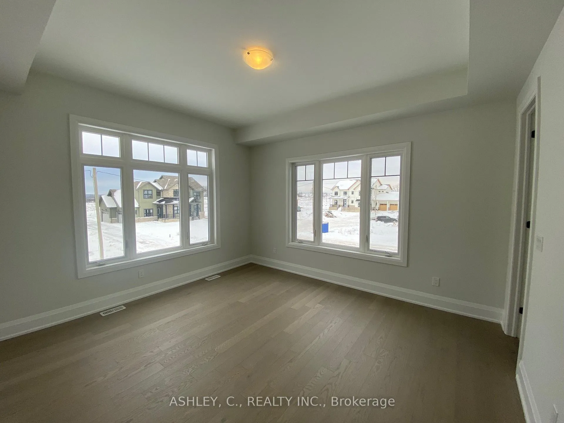 Photo 26 of 50 Holly Lane, Caledon, Alton — HOMEH