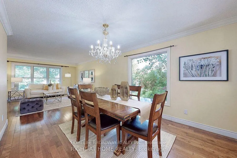 Photo 6 of 9 Trillium Drive, Aurora, Aurora Highlands — HOMEH