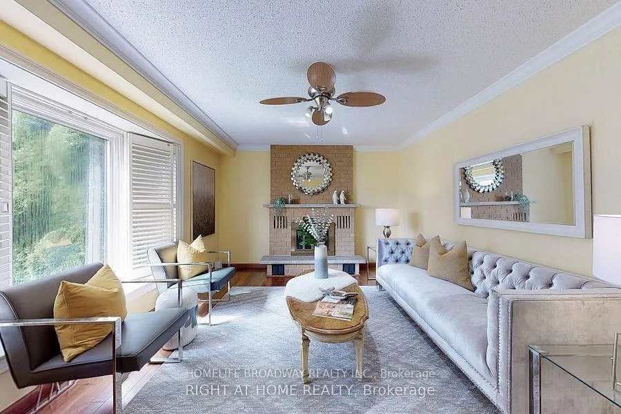 Photo 7 of 9 Trillium Drive, Aurora, Aurora Highlands — HOMEH