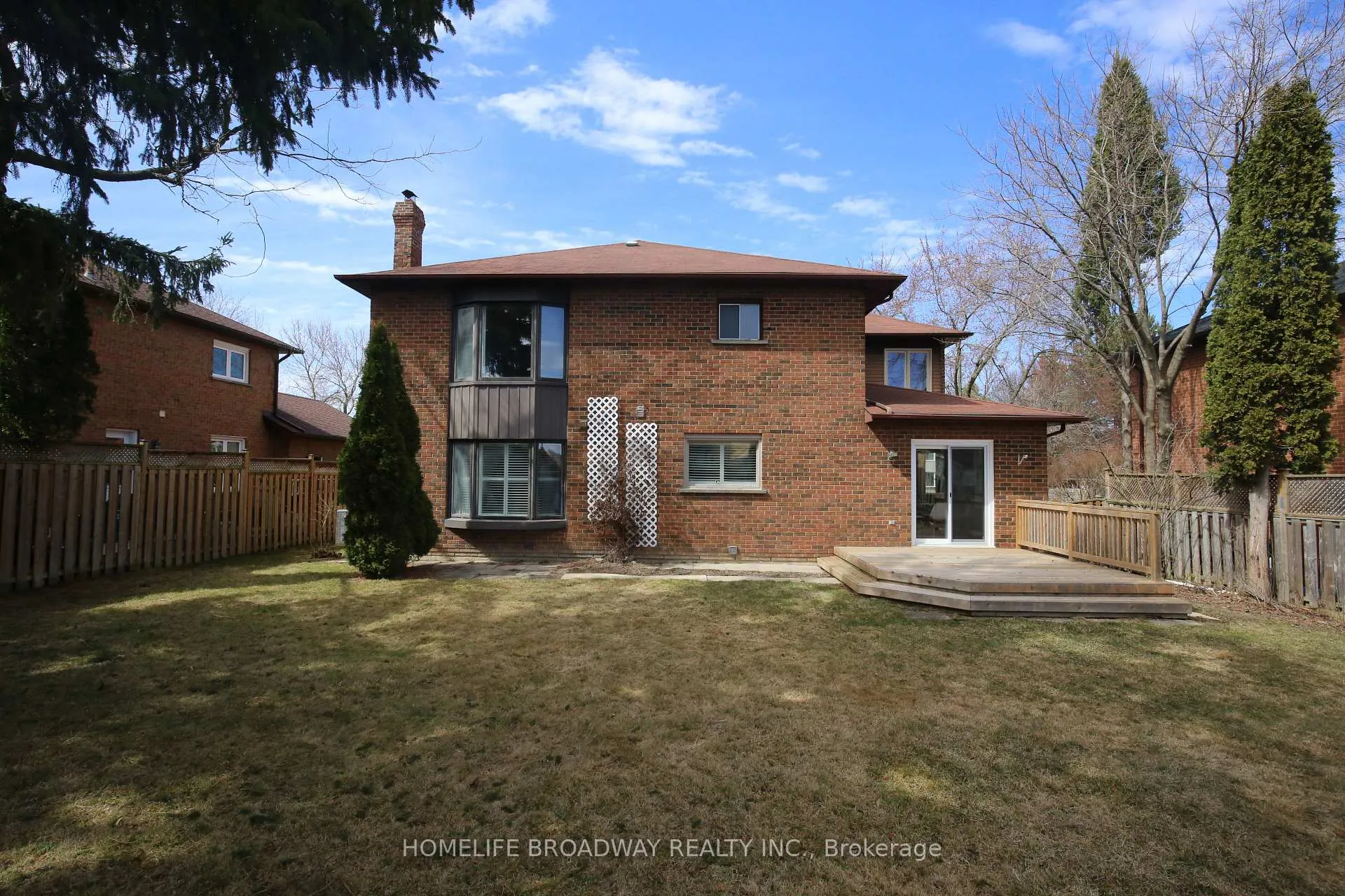 Photo 24 of 9 Trillium Drive, Aurora, Aurora Highlands — HOMEH