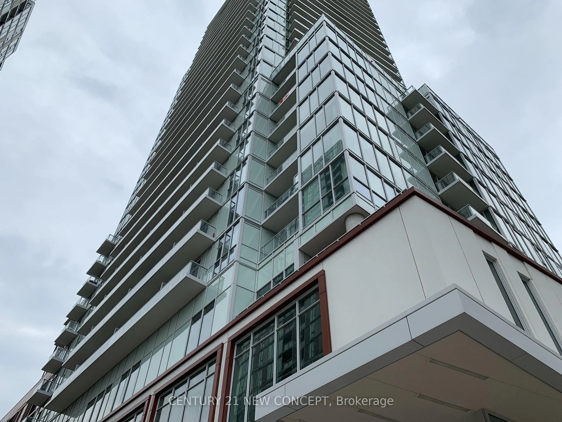 Front of Unit 2508, 33 Helendale Avenue