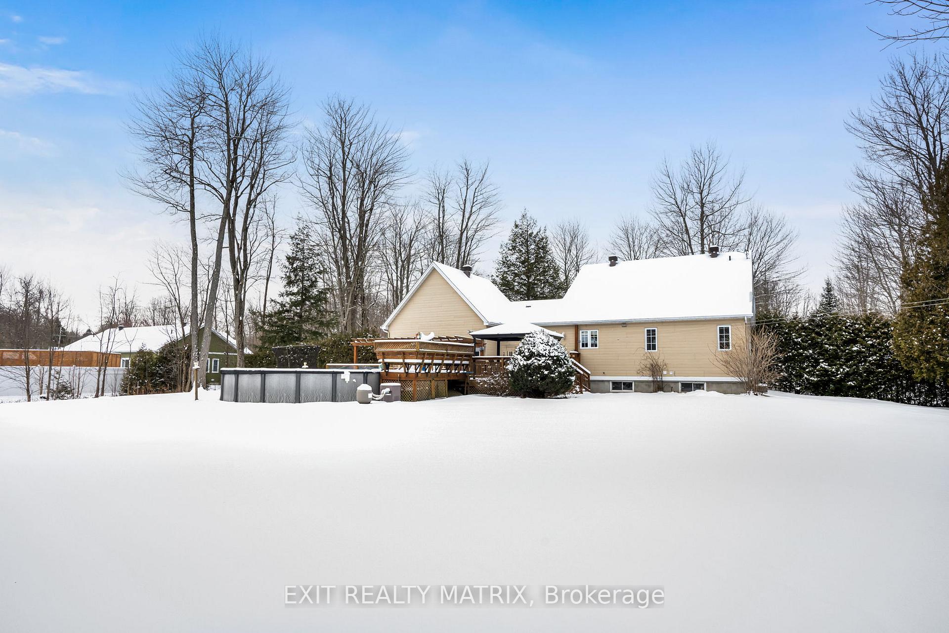 Photo 4 of 736 Fox Run Road, Champlain, Champlain Twp — HOMEH