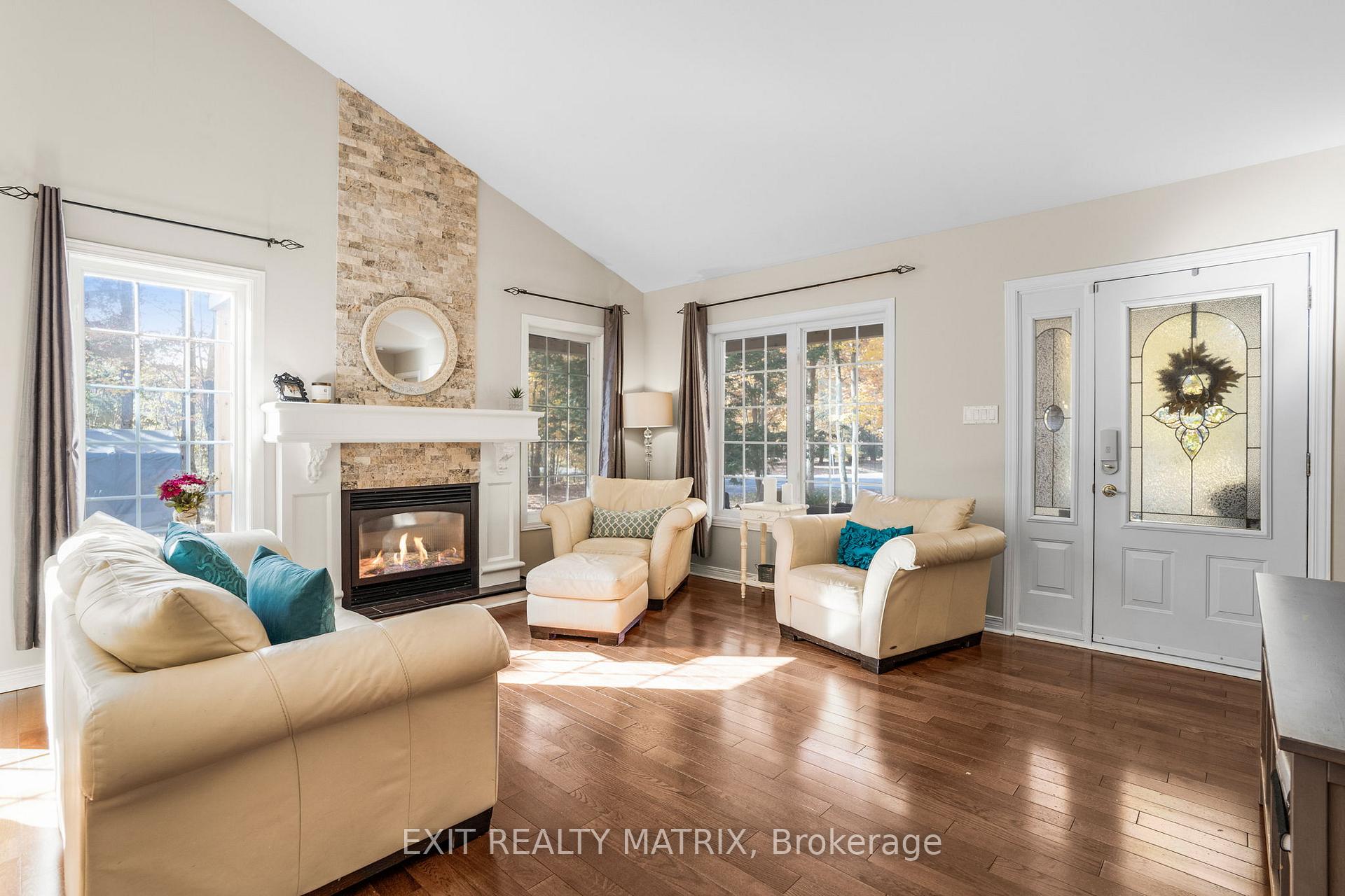 Photo 7 of 736 Fox Run Road, Champlain, Champlain Twp — HOMEH