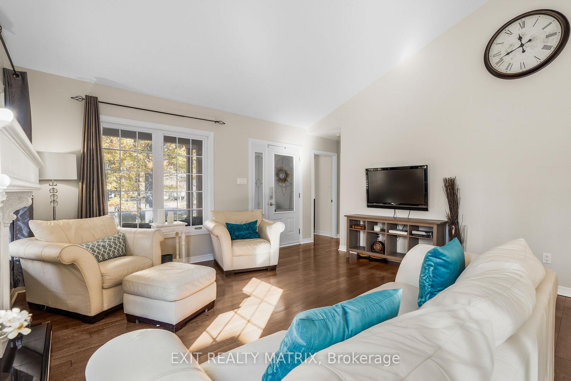 Photo 8 of 736 Fox Run Road, Champlain, Champlain Twp — HOMEH