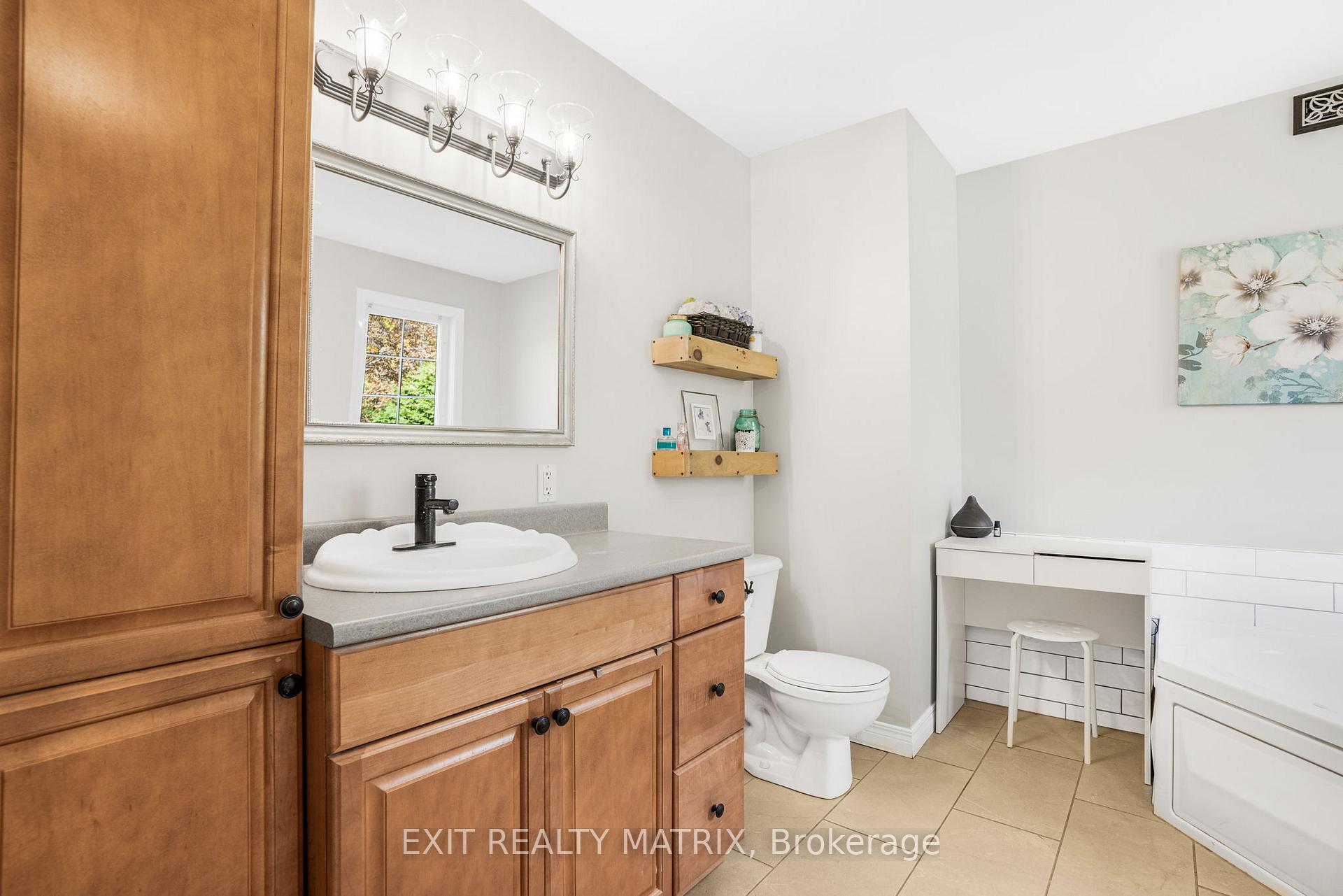 Photo 18 of 736 Fox Run Road, Champlain, Champlain Twp — HOMEH