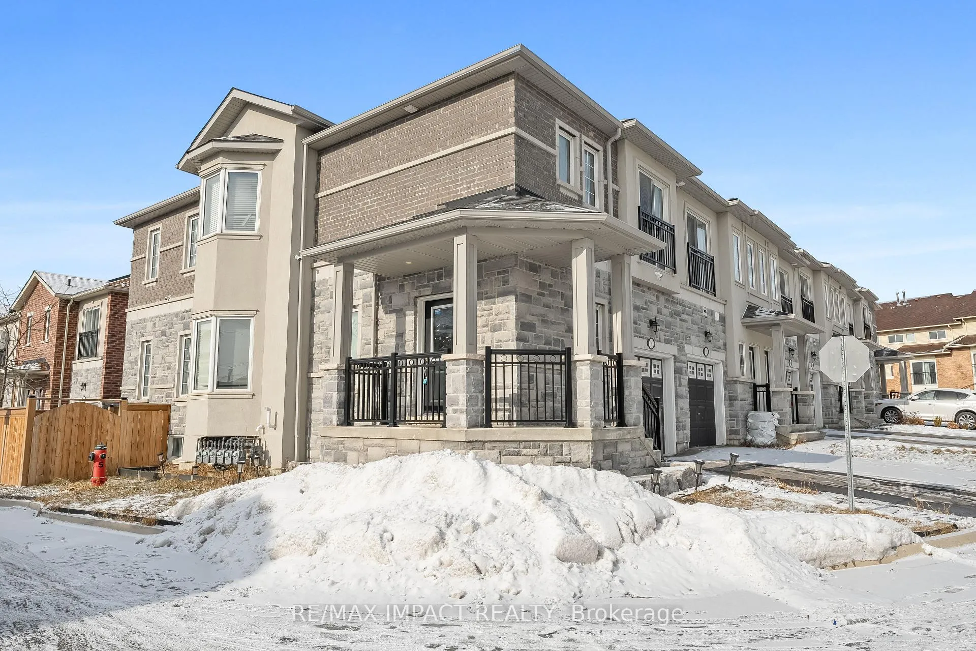 Photo 3 of 10 Kantium Way, Whitby, Pringle Creek — HOMEH