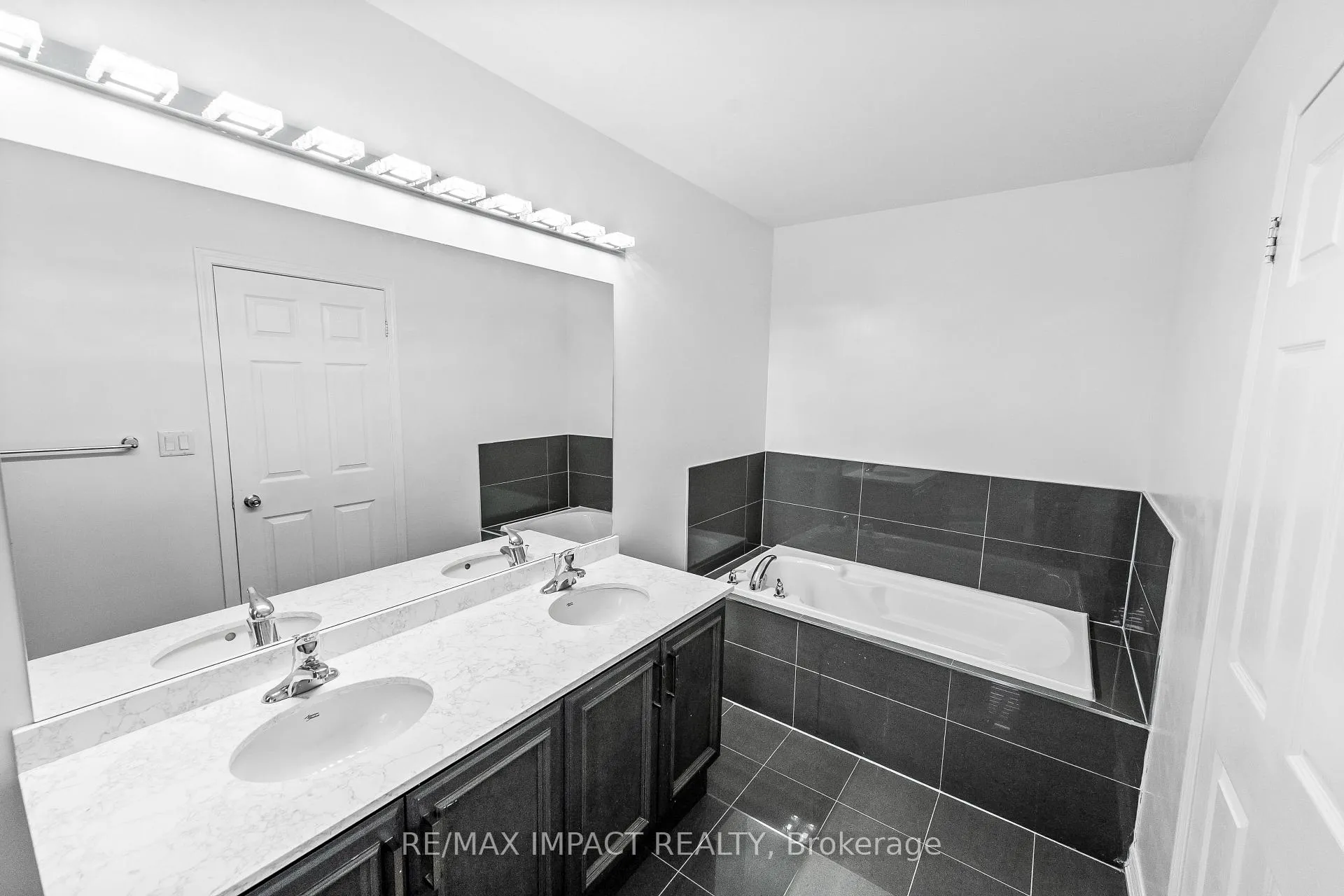 Photo 27 of 10 Kantium Way, Whitby, Pringle Creek — HOMEH