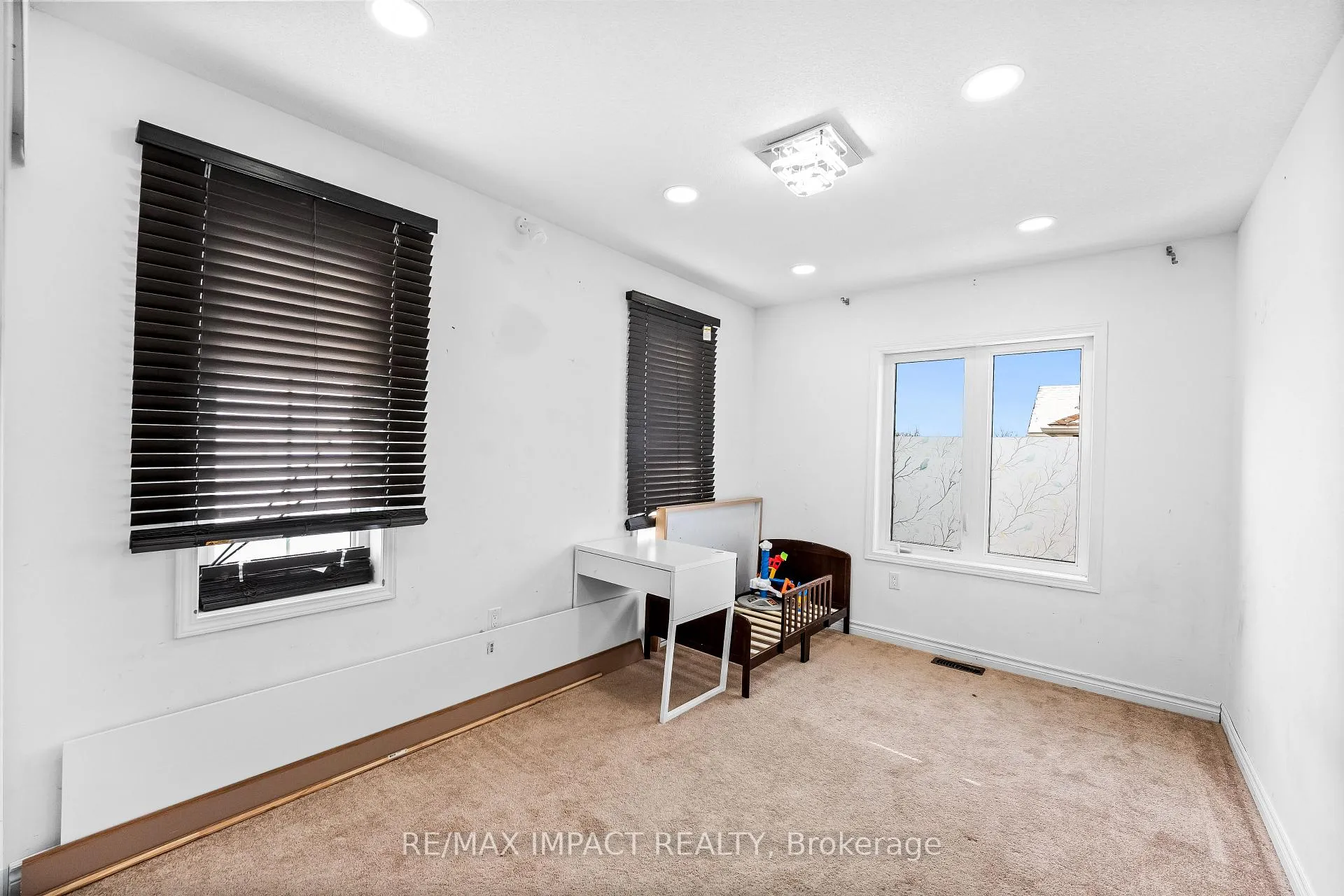 Photo 31 of 10 Kantium Way, Whitby, Pringle Creek — HOMEH