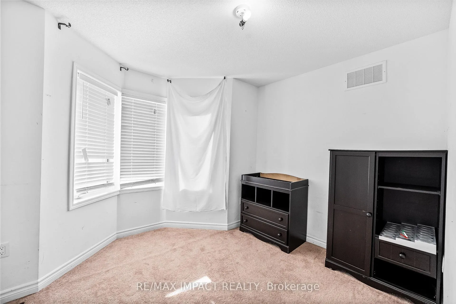 Photo 33 of 10 Kantium Way, Whitby, Pringle Creek — HOMEH