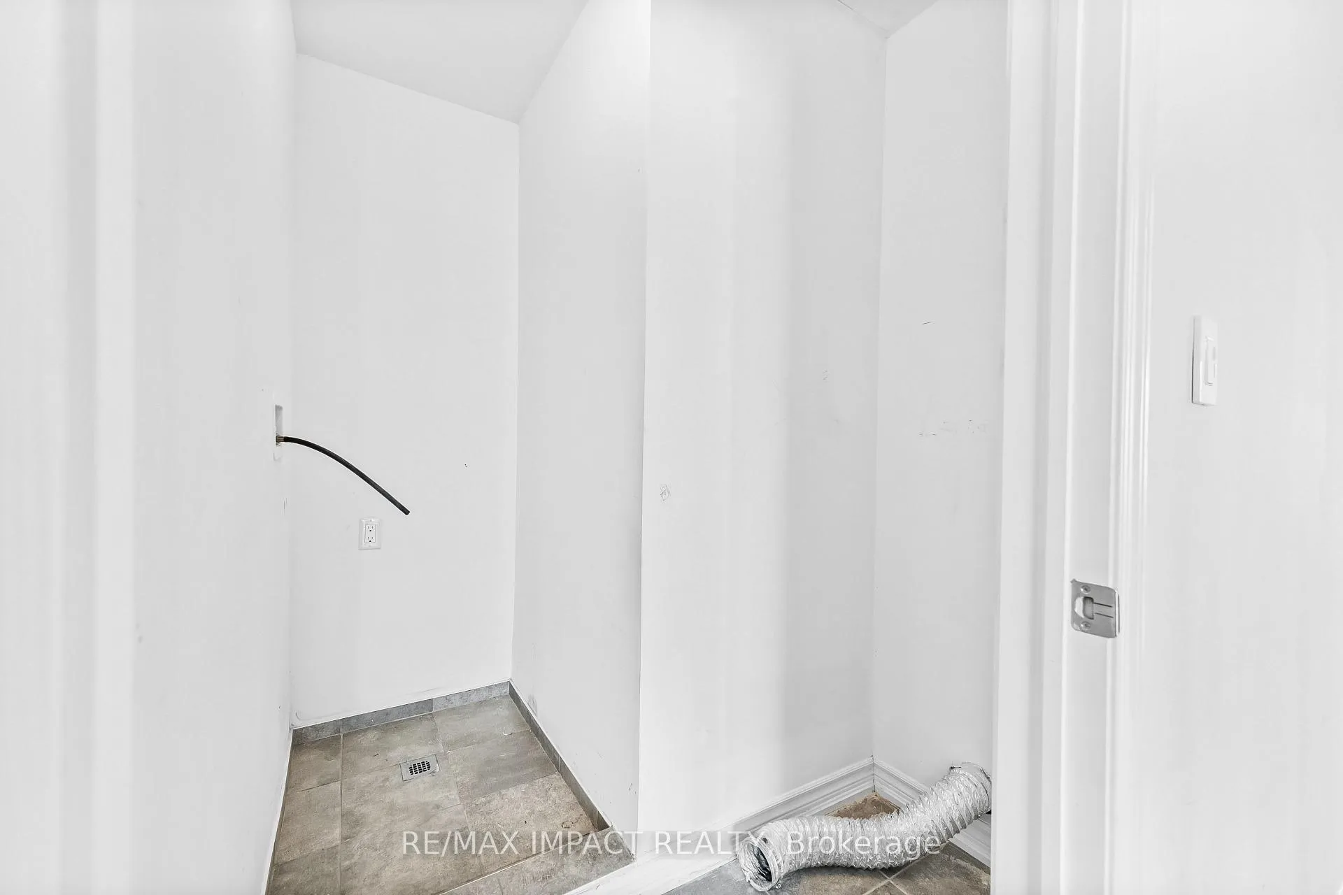 Photo 36 of 10 Kantium Way, Whitby, Pringle Creek — HOMEH