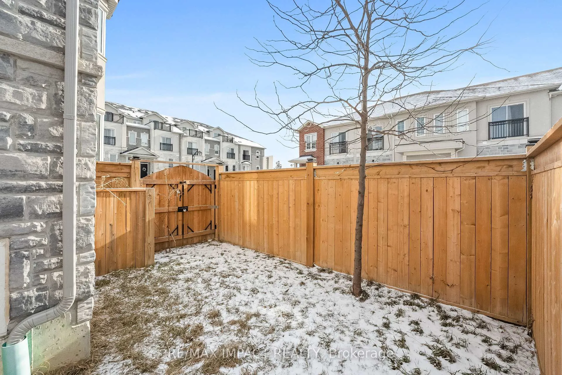 Photo 47 of 10 Kantium Way, Whitby, Pringle Creek — HOMEH