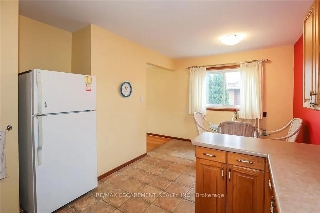 Photo 14 of 5750 Hodgson Avenue, Niagara Falls, Ascot — HOMEH