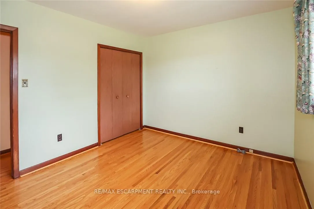 Photo 16 of 5750 Hodgson Avenue, Niagara Falls, Ascot — HOMEH