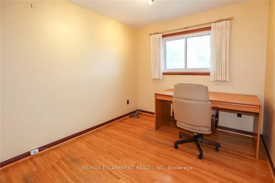 Photo 17 of 5750 Hodgson Avenue, Niagara Falls, Ascot — HOMEH