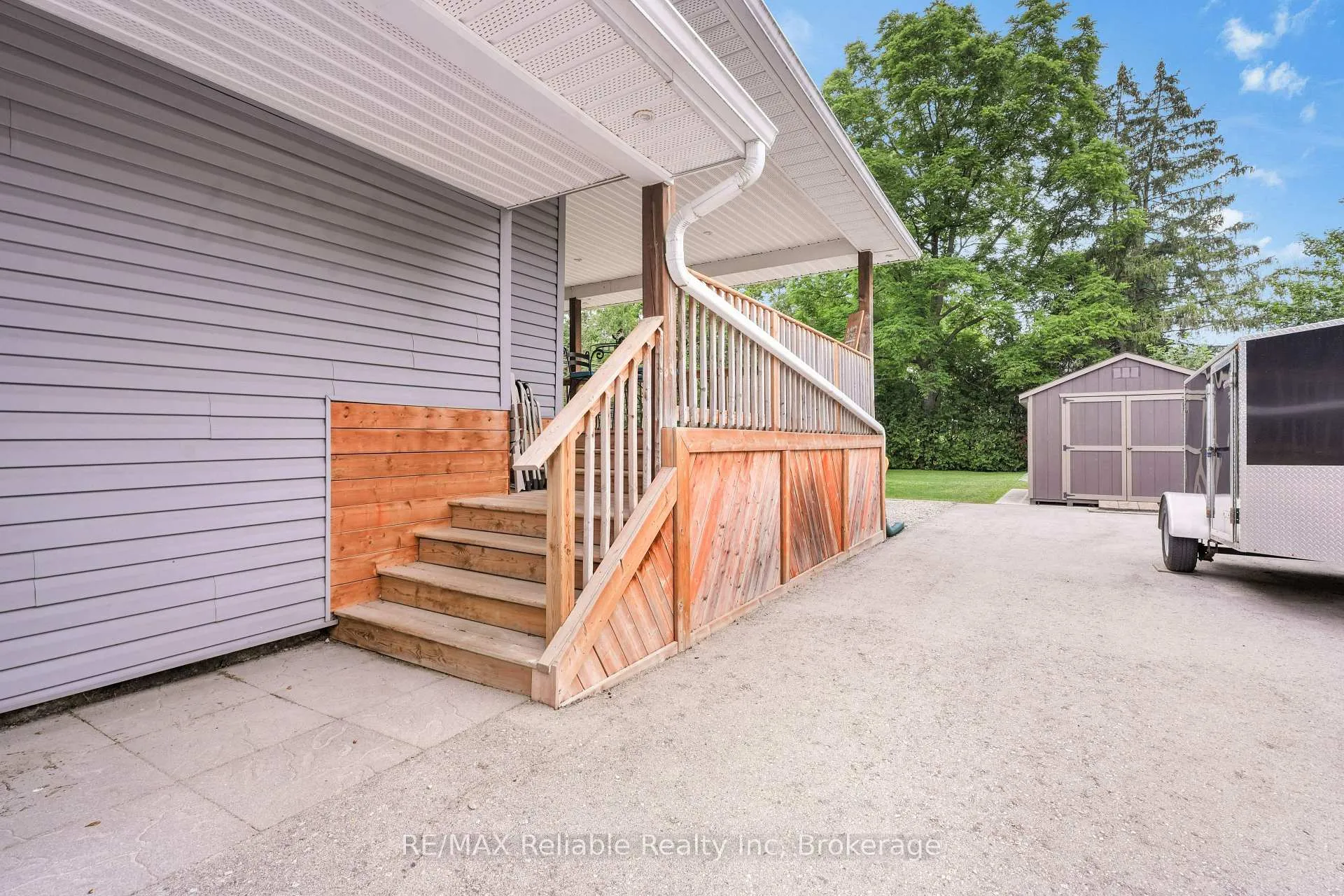 Photo 4 of 143 Albert Street, Central Huron, Clinton — HOMEH