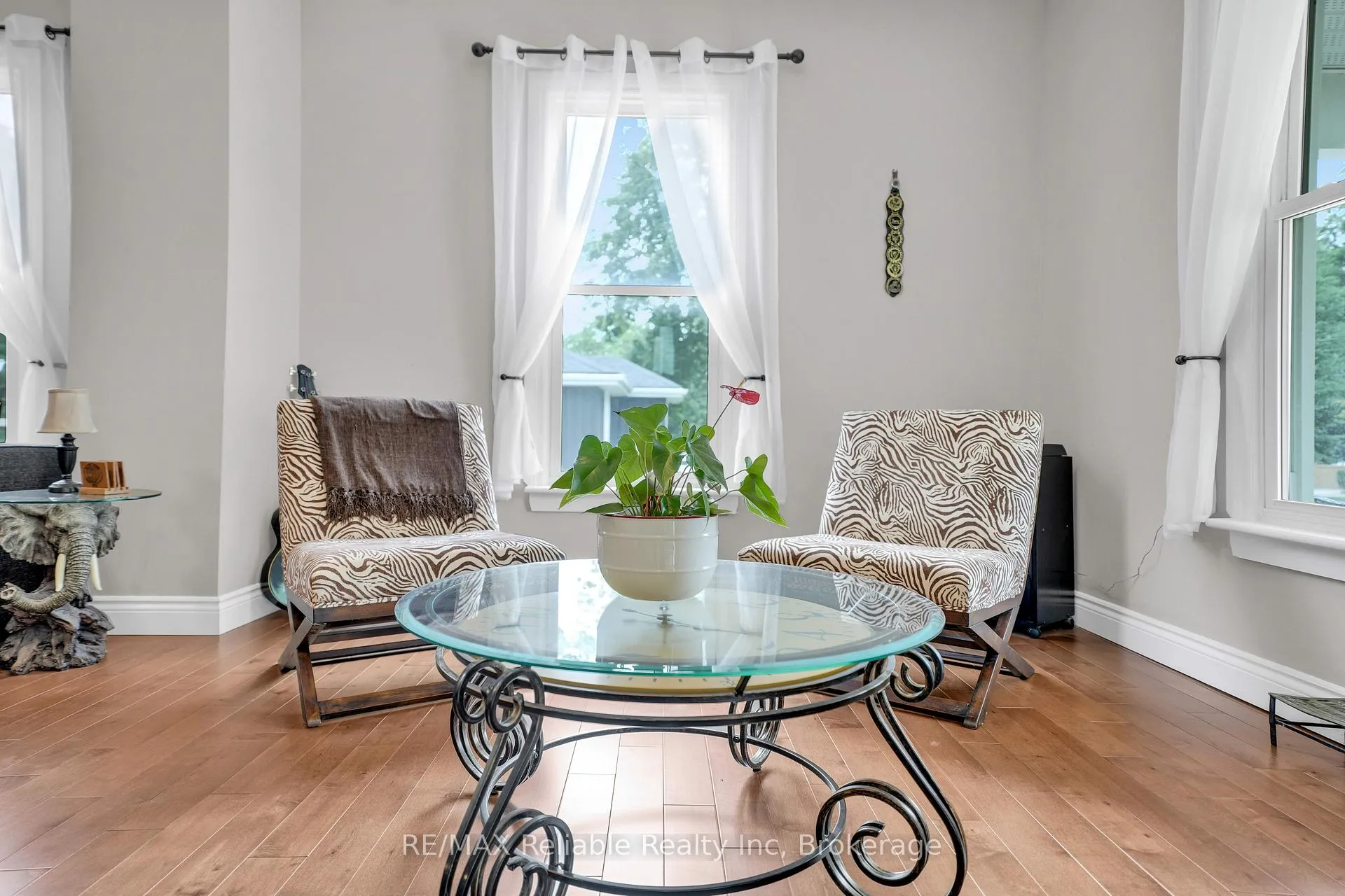 Photo 9 of 143 Albert Street, Central Huron, Clinton — HOMEH