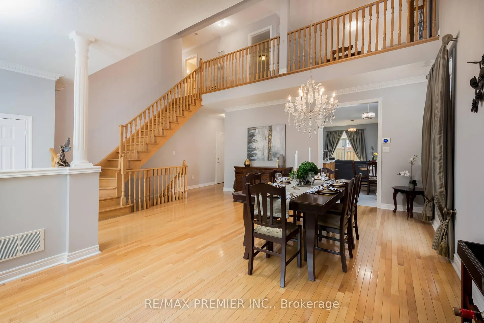 Photo 8 of 48 Braden Way, Vaughan, Vellore Village — HOMEH
