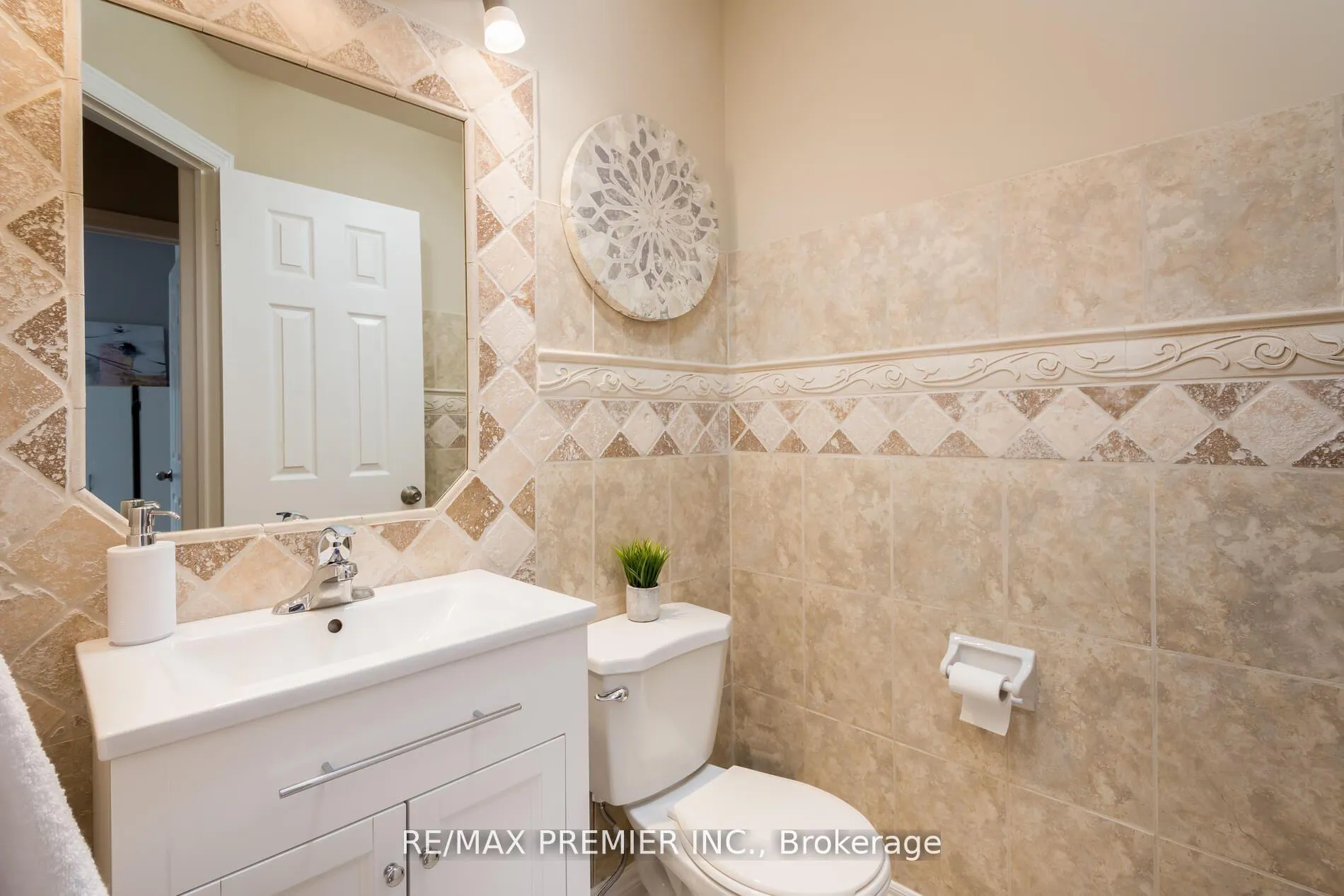 Photo 27 of 48 Braden Way, Vaughan, Vellore Village — HOMEH