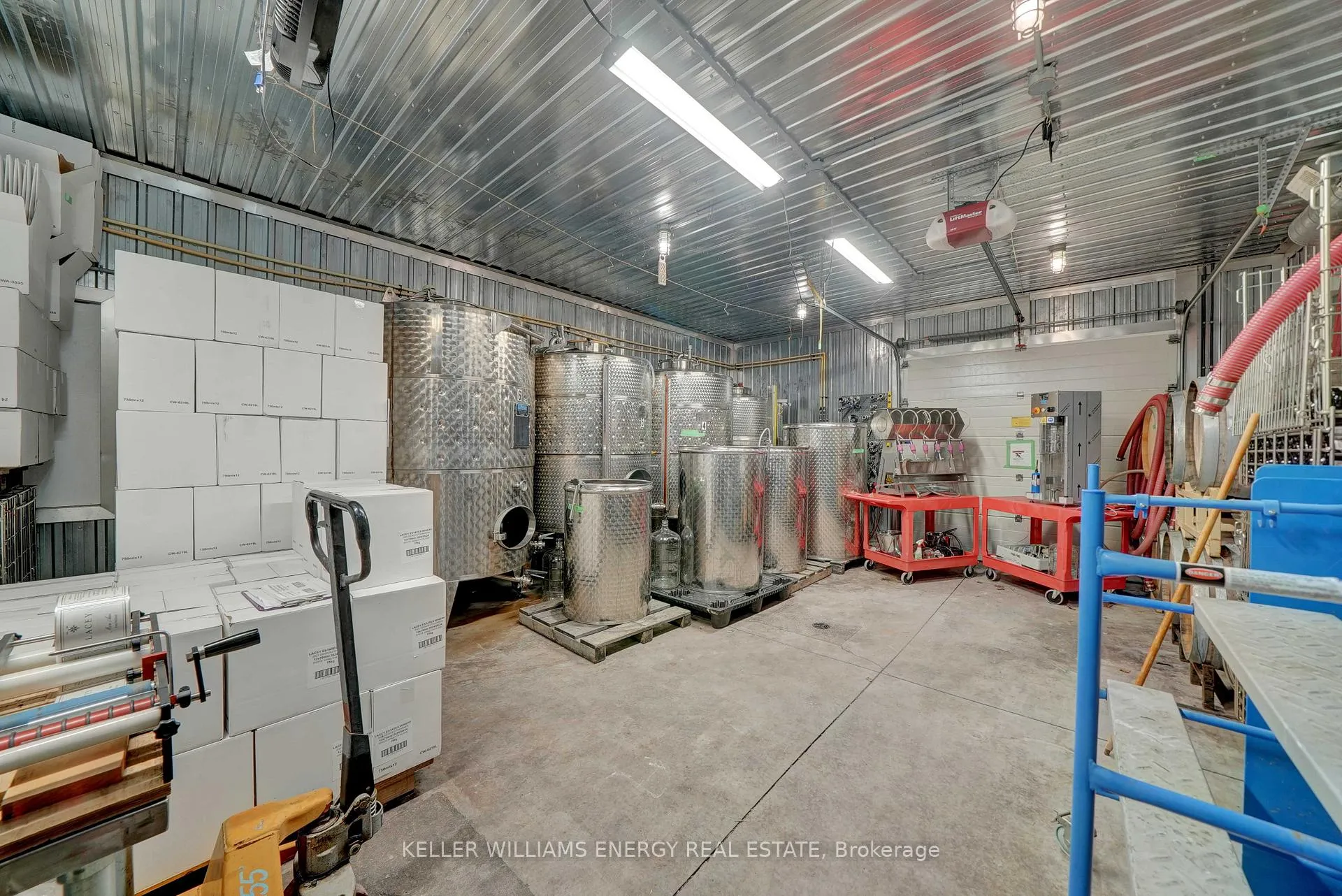 Photo 17 of 804 Closson Road, Prince Edward County, Hillier — HOMEH