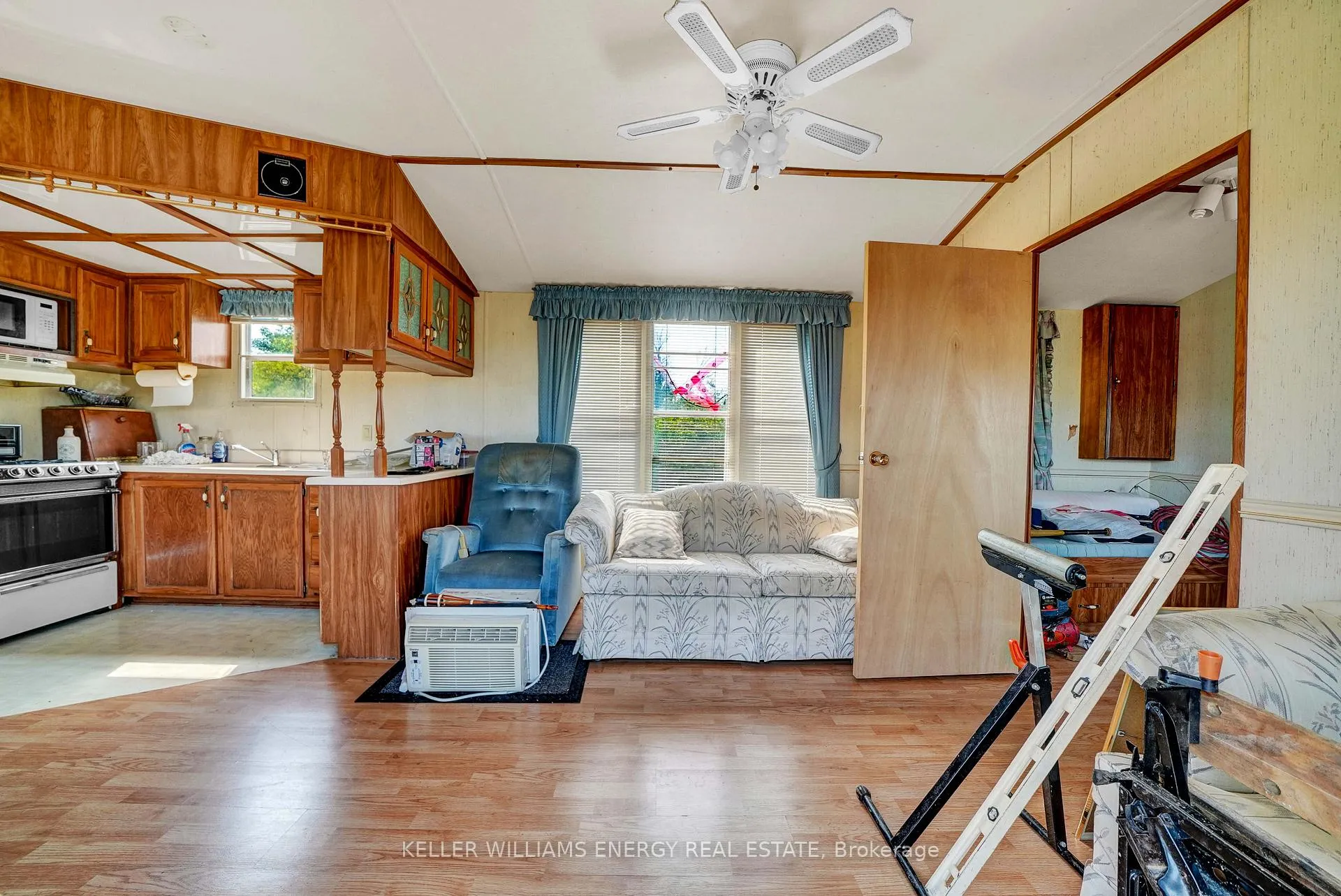 Photo 35 of 804 Closson Road, Prince Edward County, Hillier — HOMEH