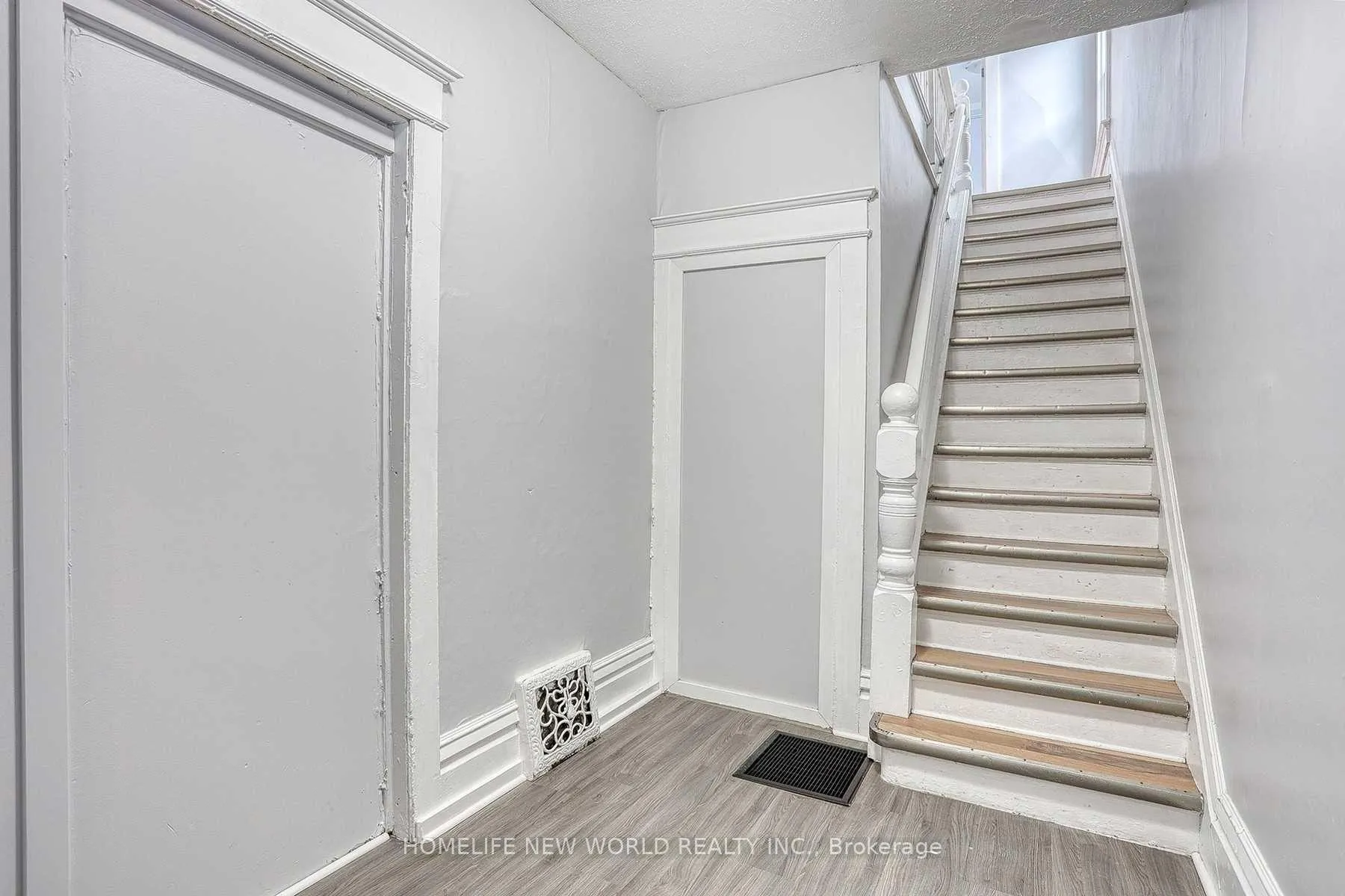 Photo 3 of 142 Prince Street, Oshawa, O'Neill — HOMEH