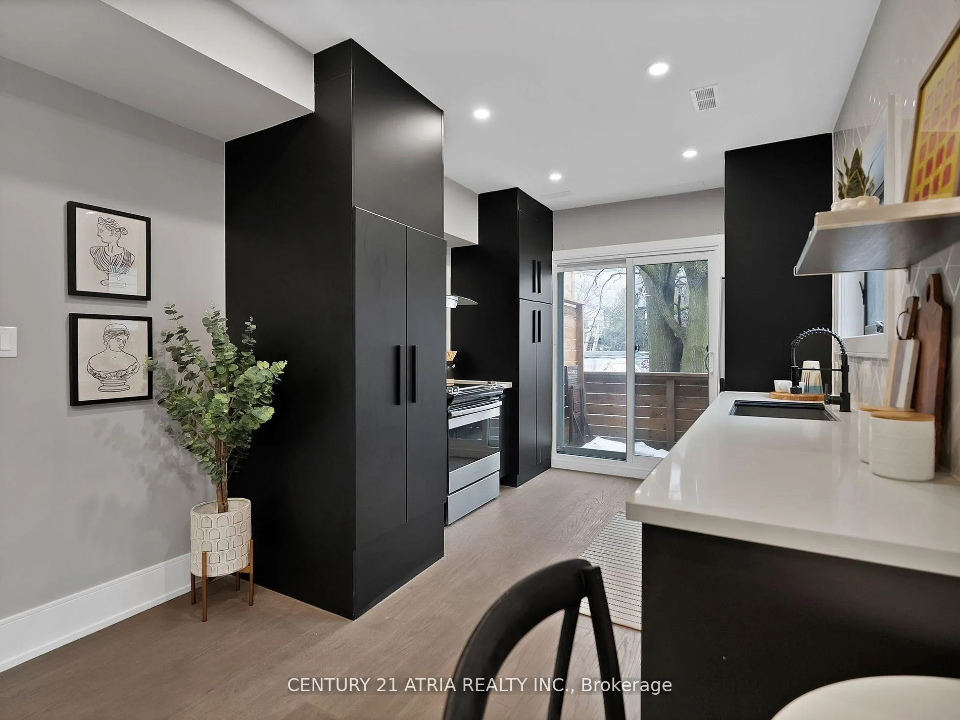 Photo 10 of 15 Rebecca Street, Toronto, Trinity-Bellwoods — HOMEH